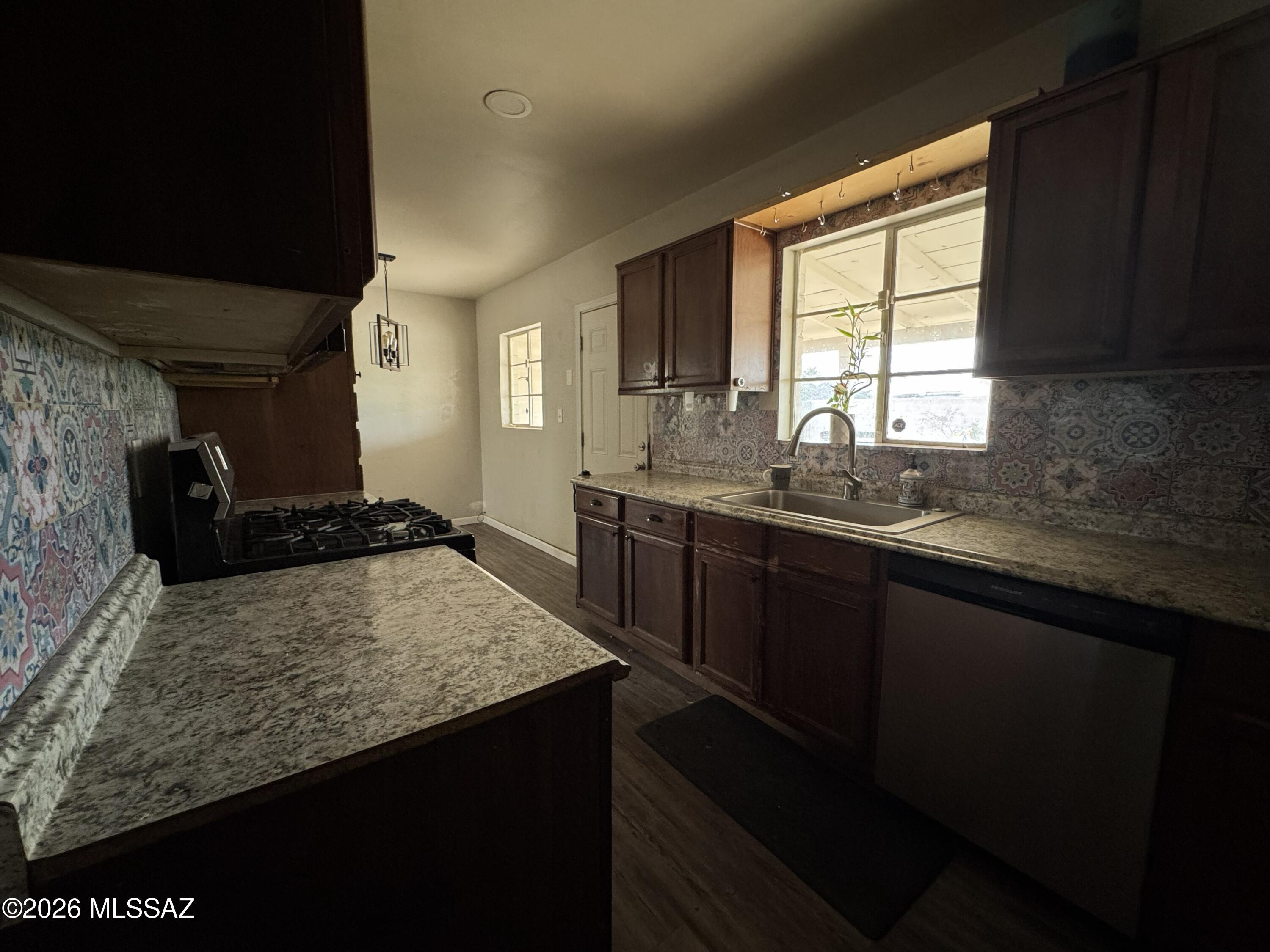 Del Monte Village - Residential