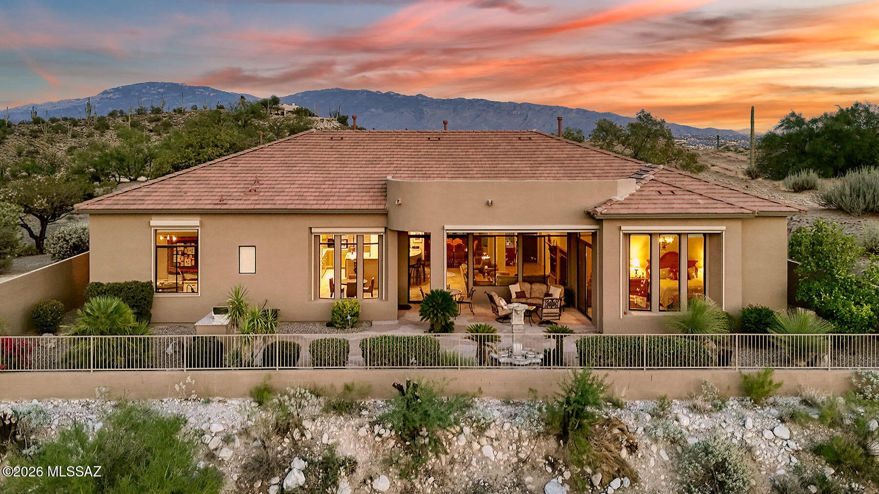 Sabino Mountain (1-290) - Residential