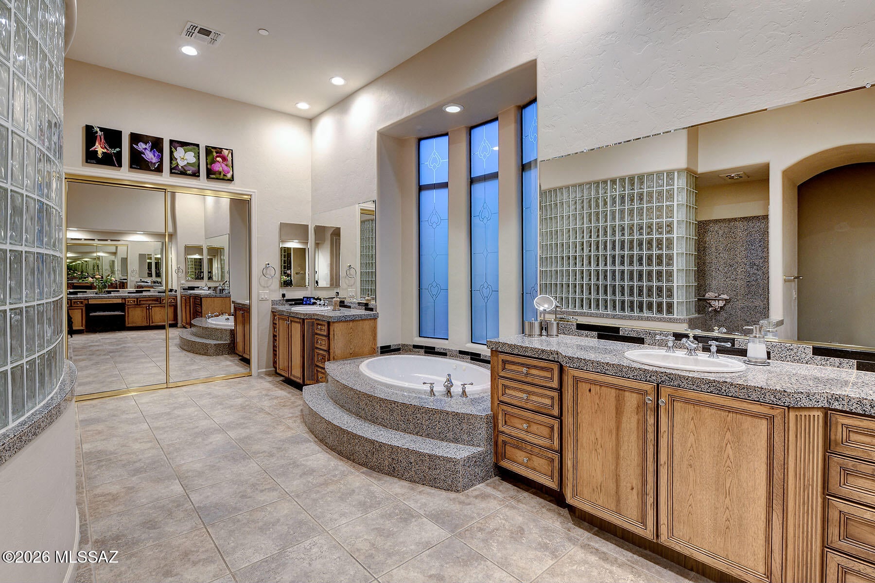 Sabino Mountain (1-290) - Residential
