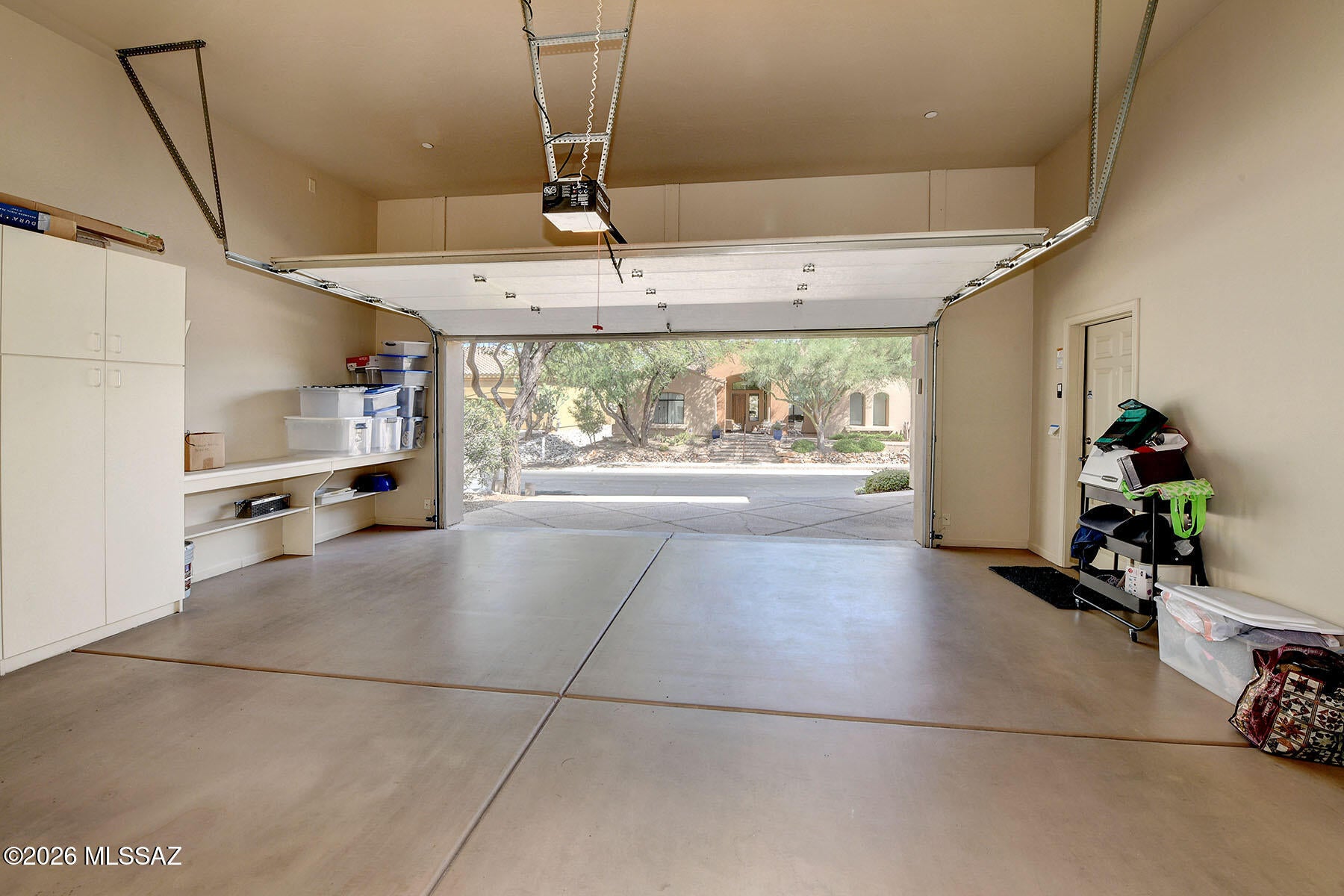 Sabino Mountain (1-290) - Residential