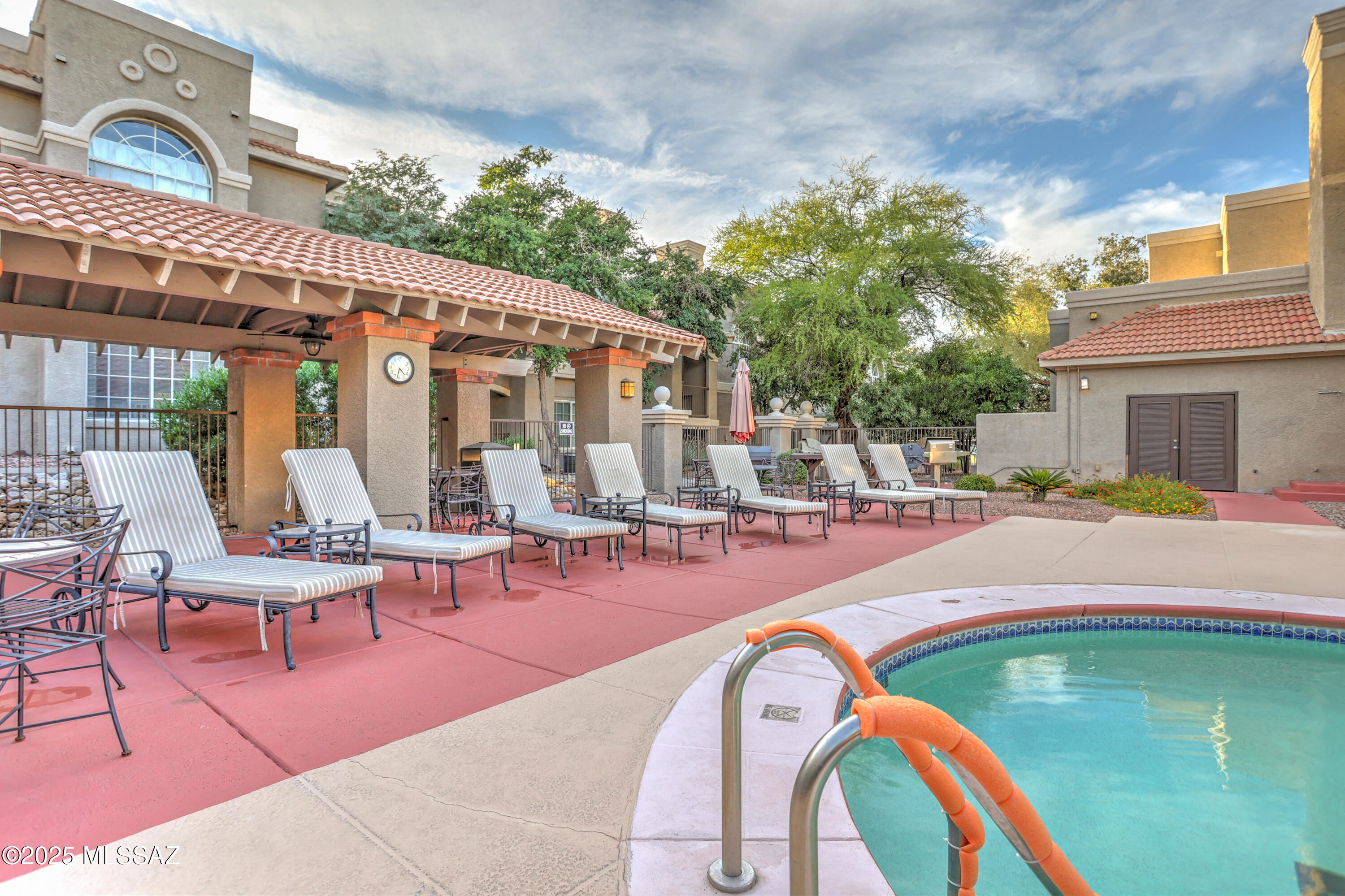 The Boulders at La Reserve Condominiums - Residential