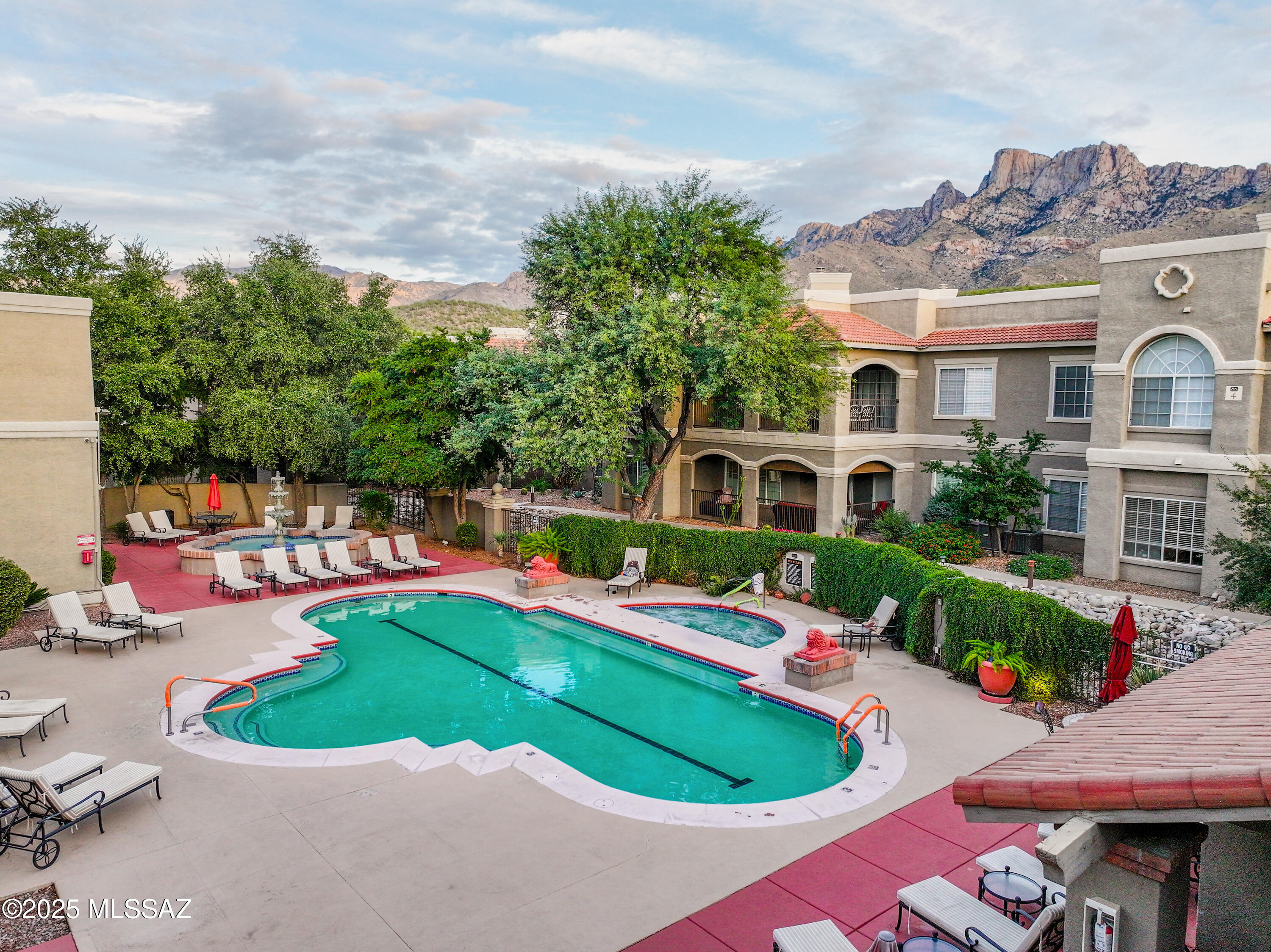 The Boulders at La Reserve Condominiums - Residential