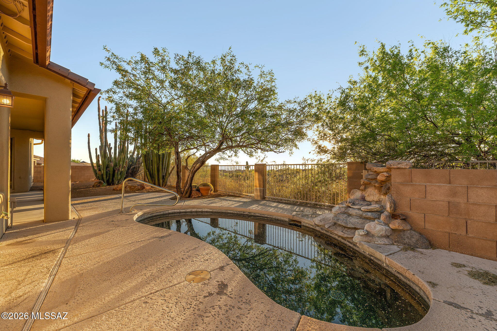 Bluffs At Dove Mountain (1-122) - Residential