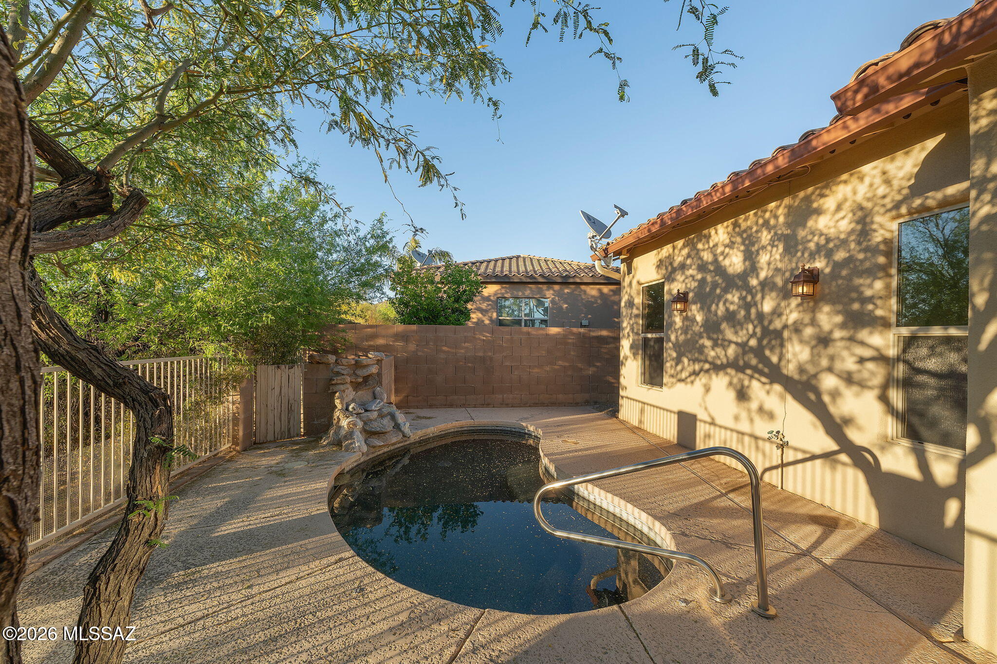 Bluffs At Dove Mountain (1-122) - Residential