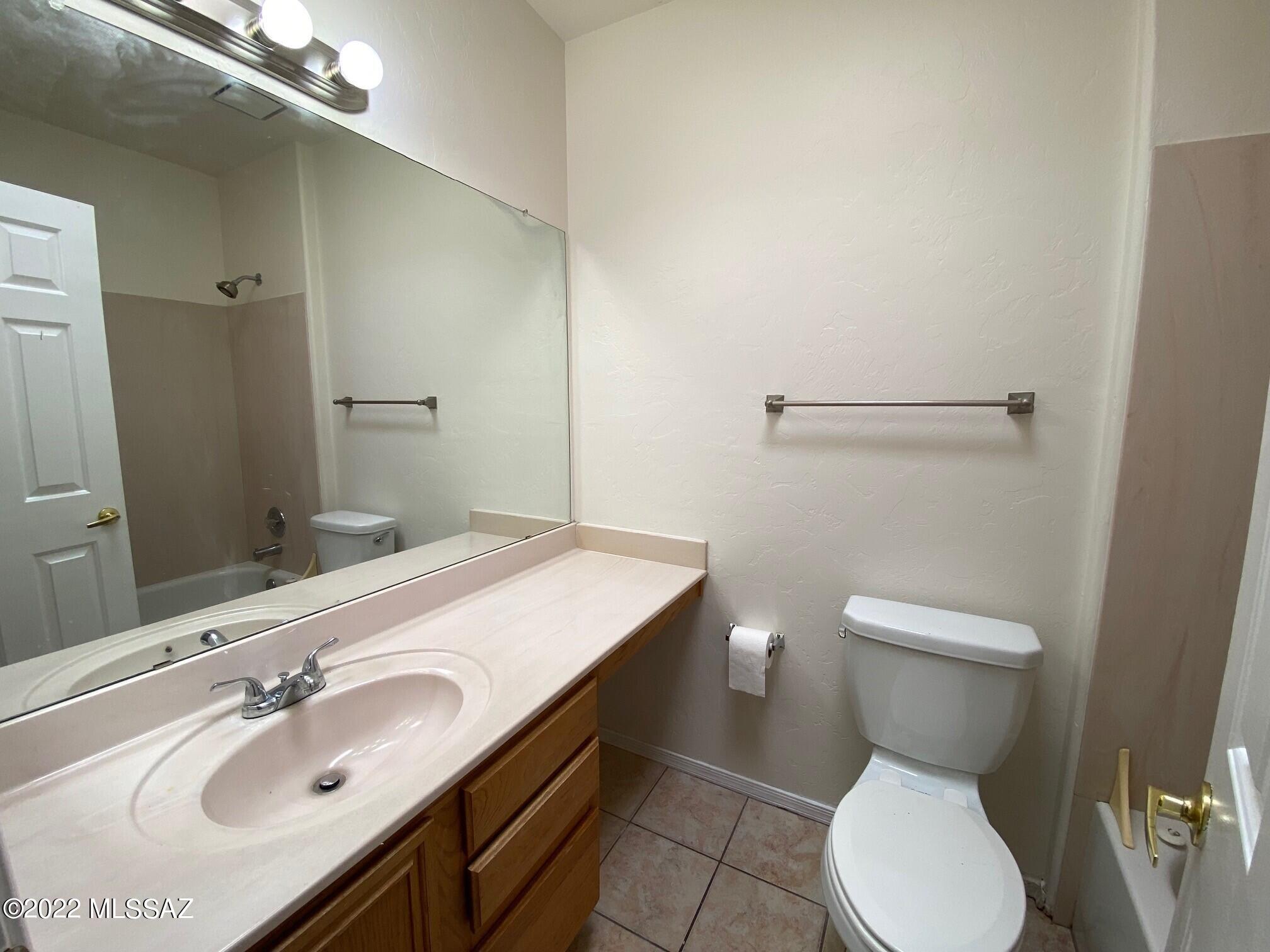 Villages Of La Canada (The) - Residential Lease
