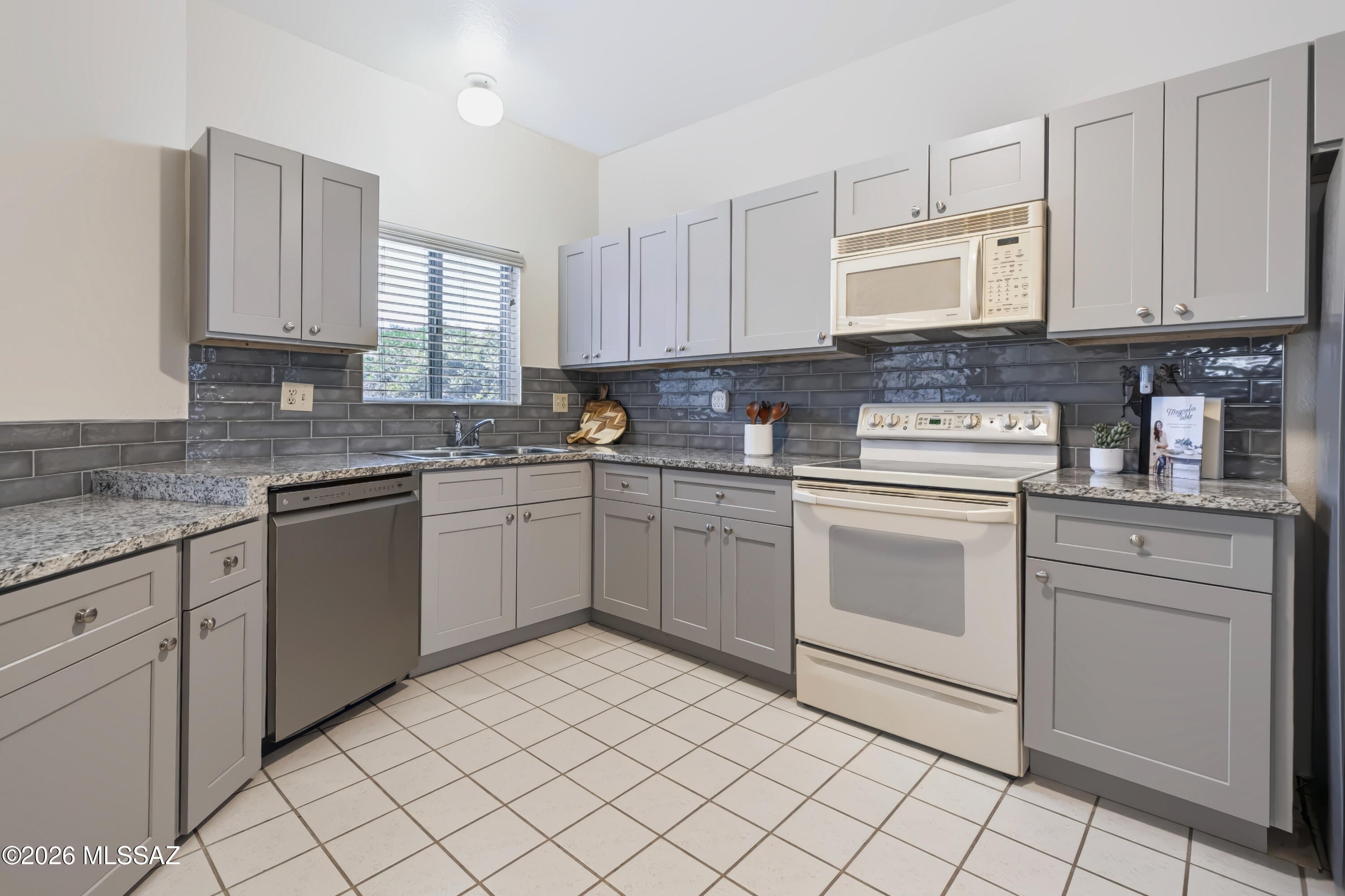 Colonia De Los Alamos (BK1-45) - Residential