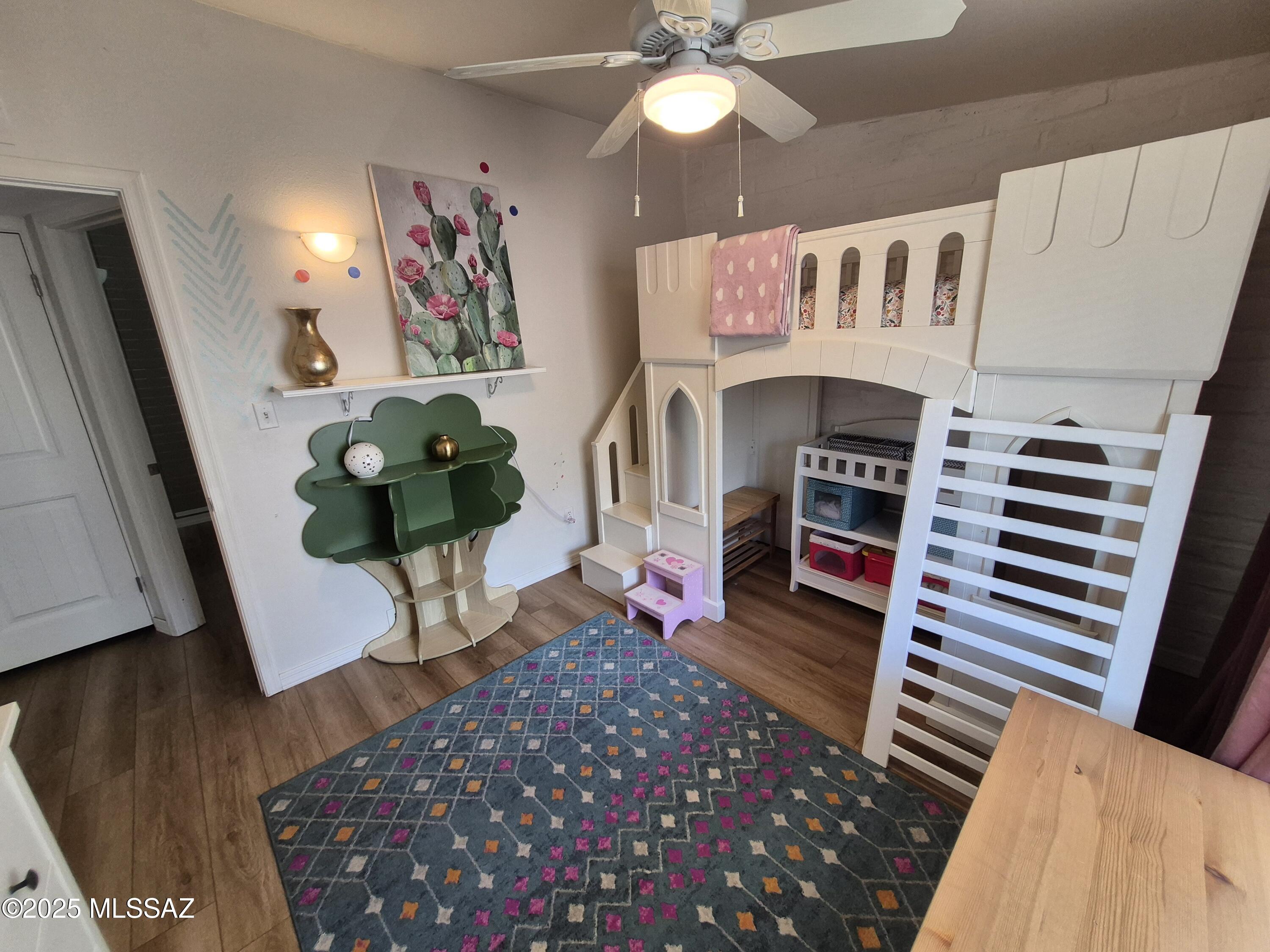 La Buena Vida Estates (1-37) - Residential Lease