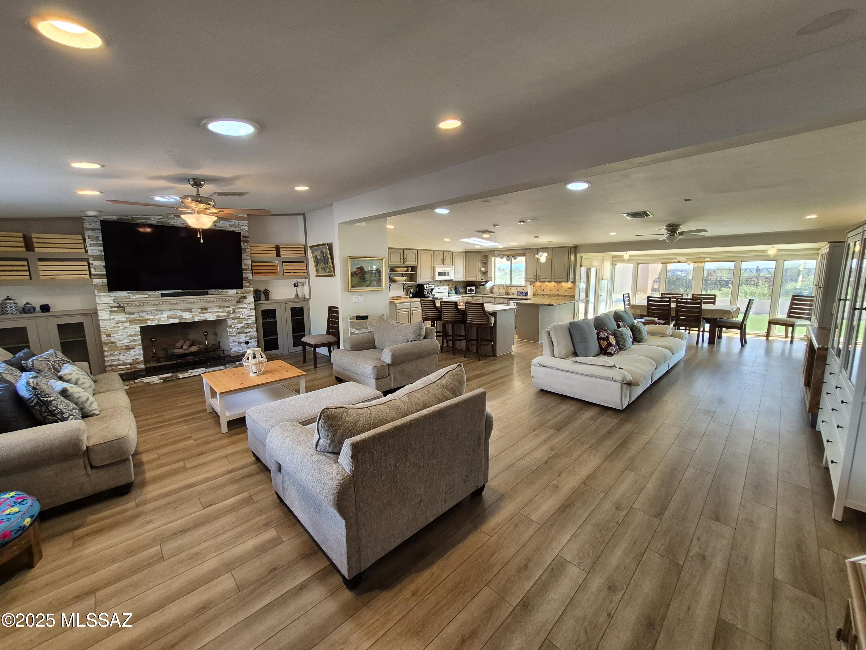 La Buena Vida Estates (1-37) - Residential Lease