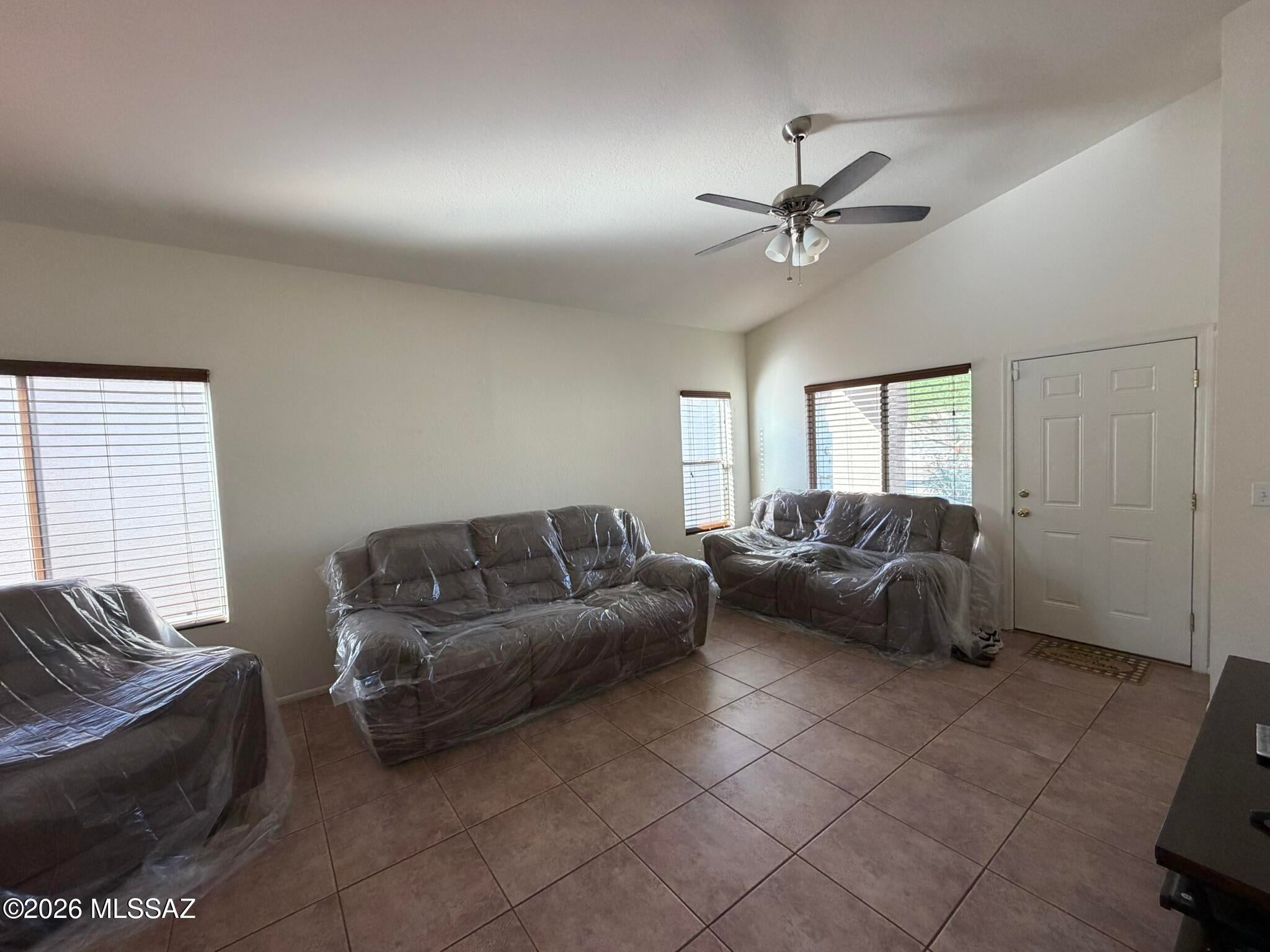 Silver Pass (1-276) - Residential Lease