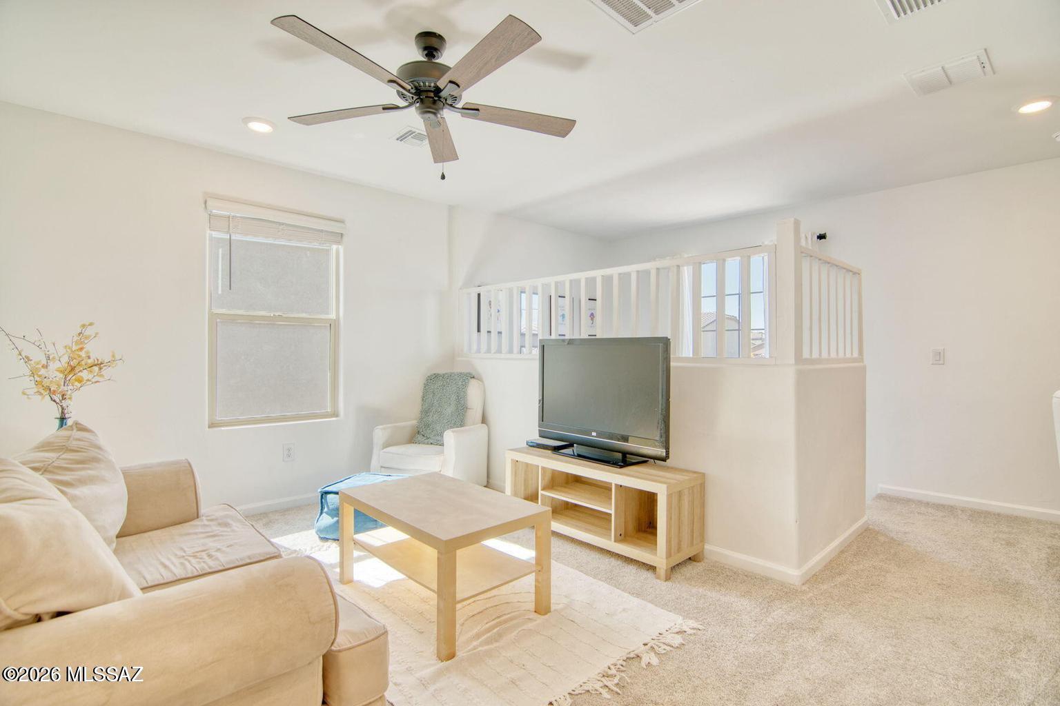 Entrada Del Pueblo - Residential Lease