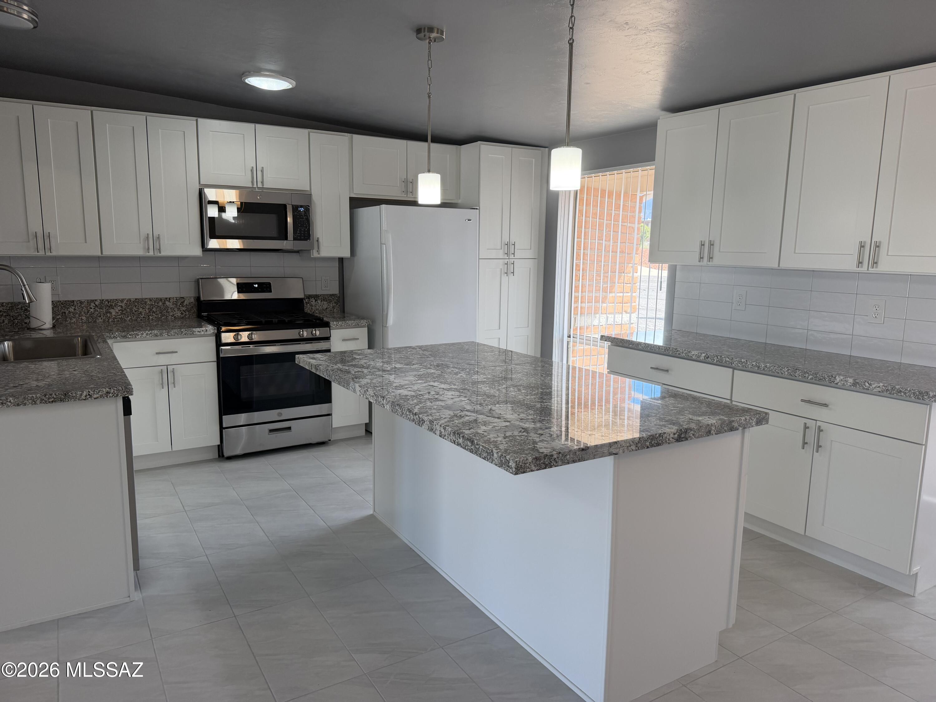 Braewood Terrace (1-107) - Residential