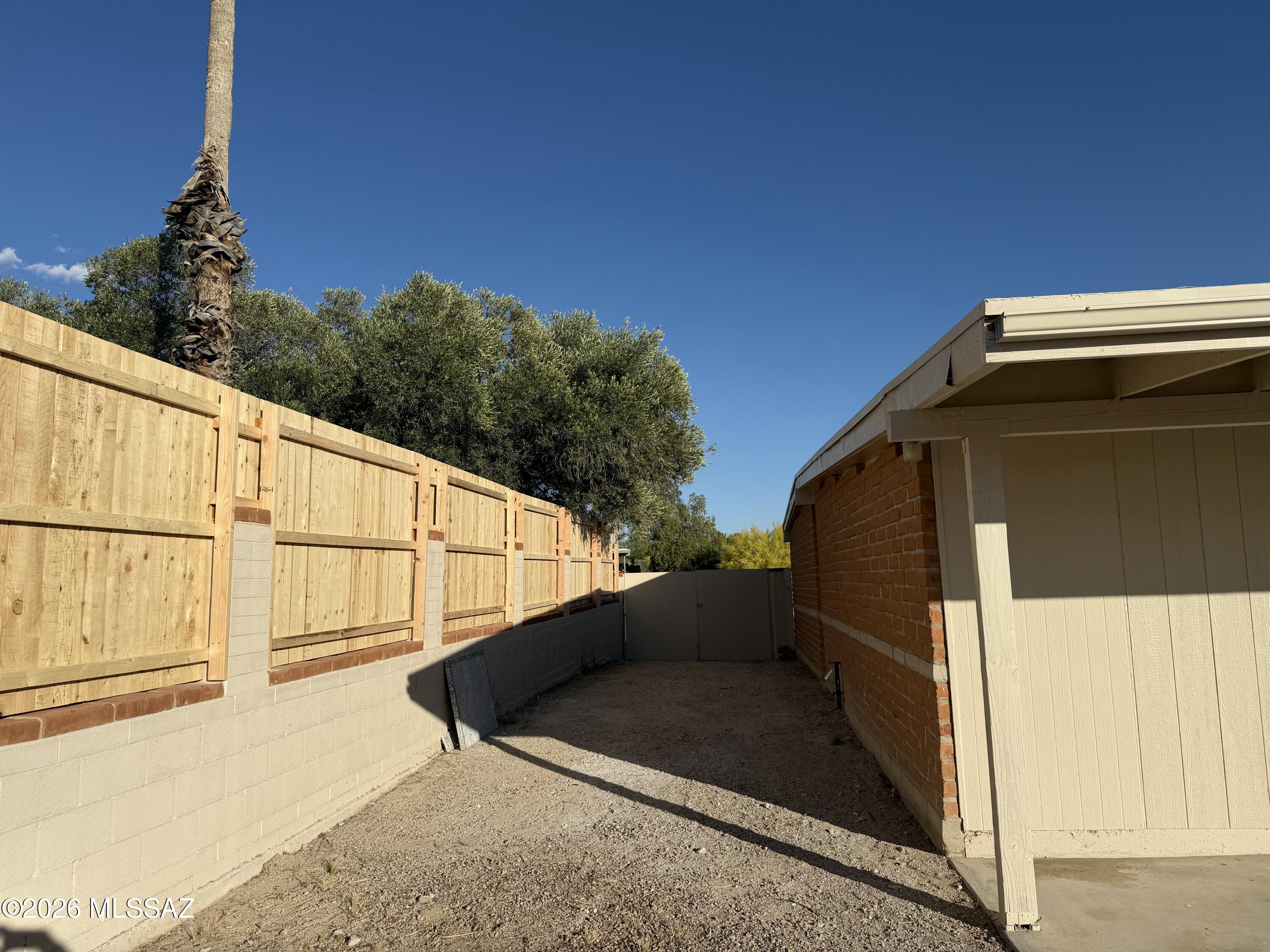 Braewood Terrace (1-107) - Residential