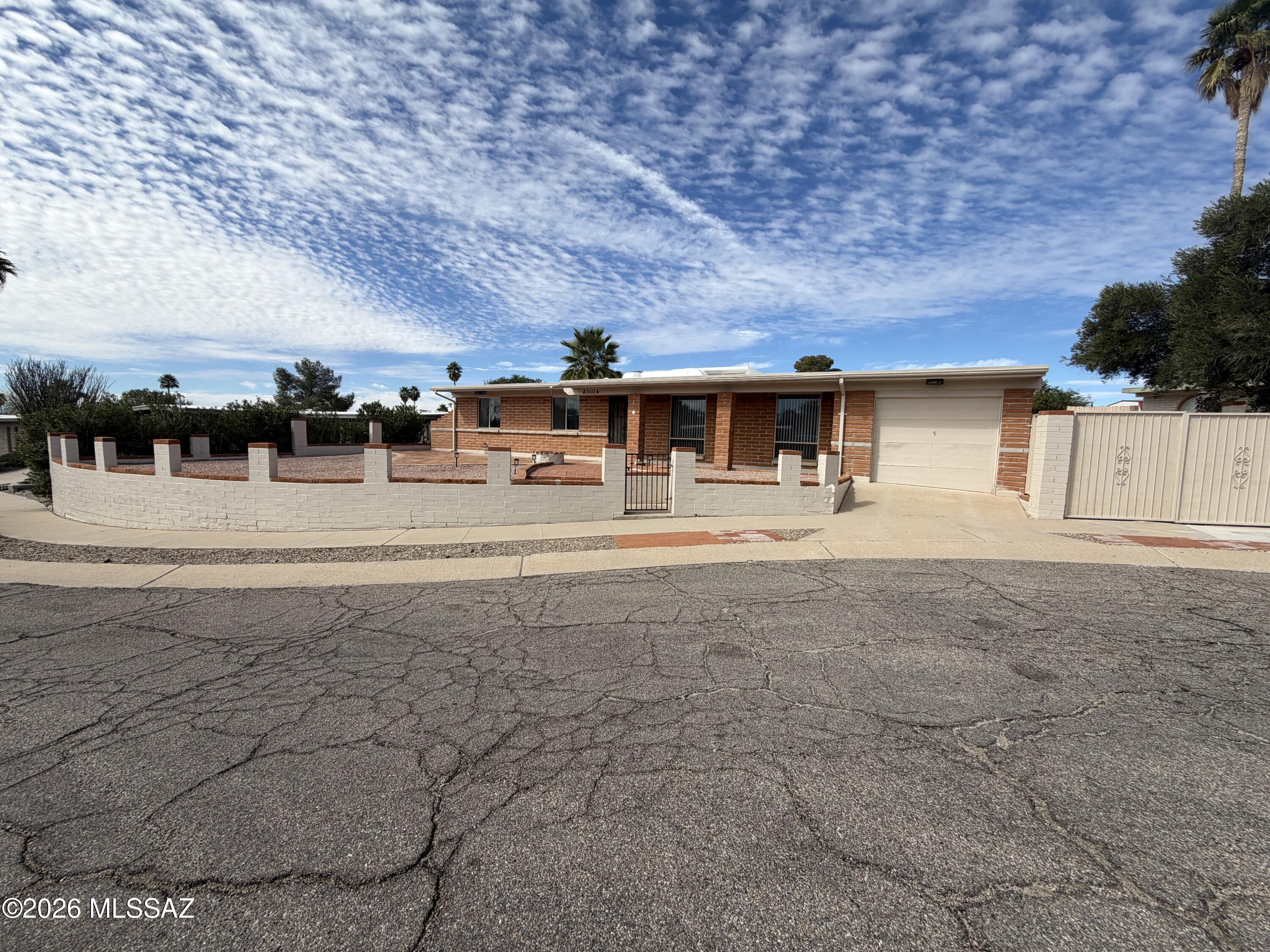 Braewood Terrace (1-107) - Residential