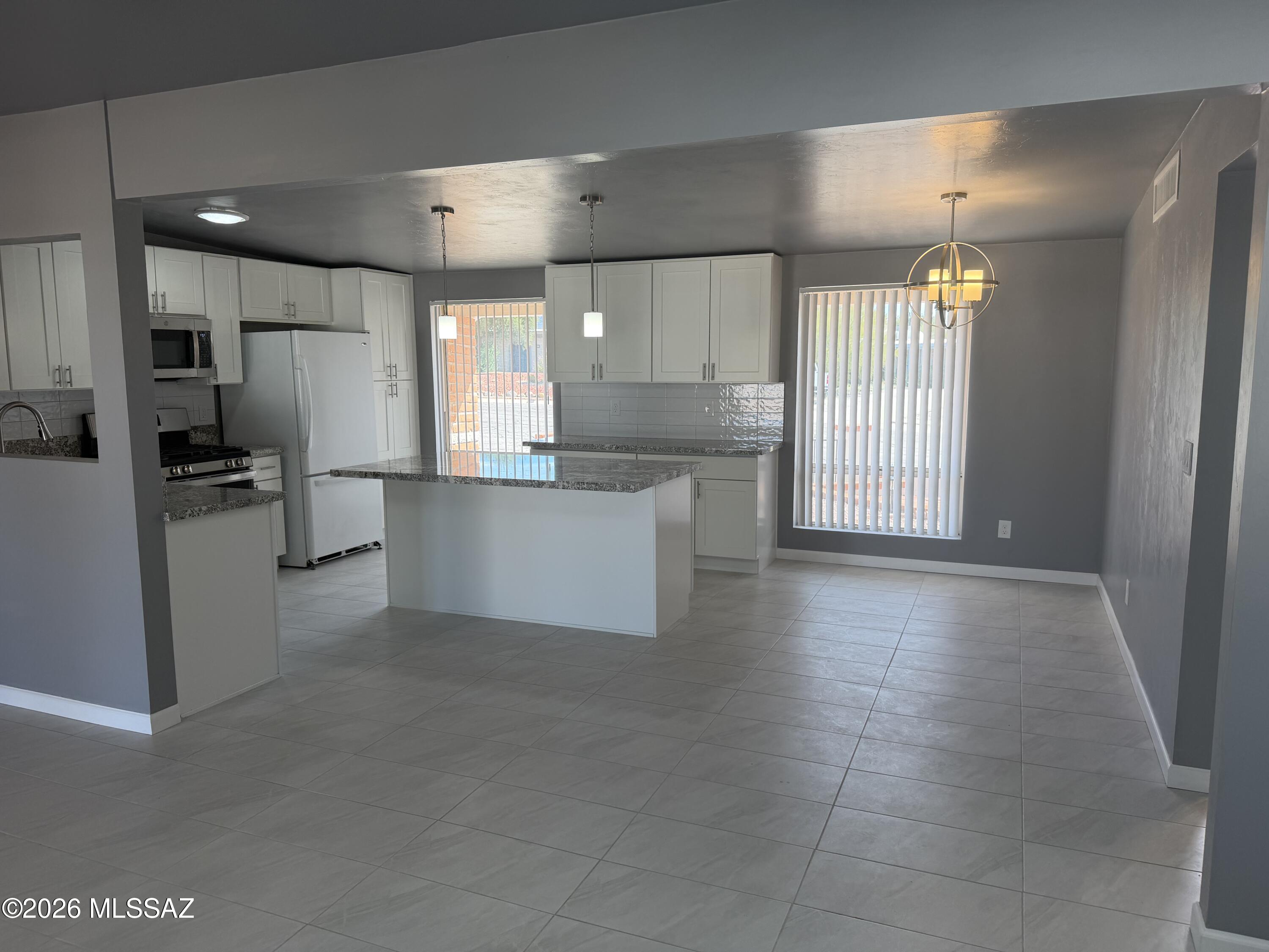 Braewood Terrace (1-107) - Residential