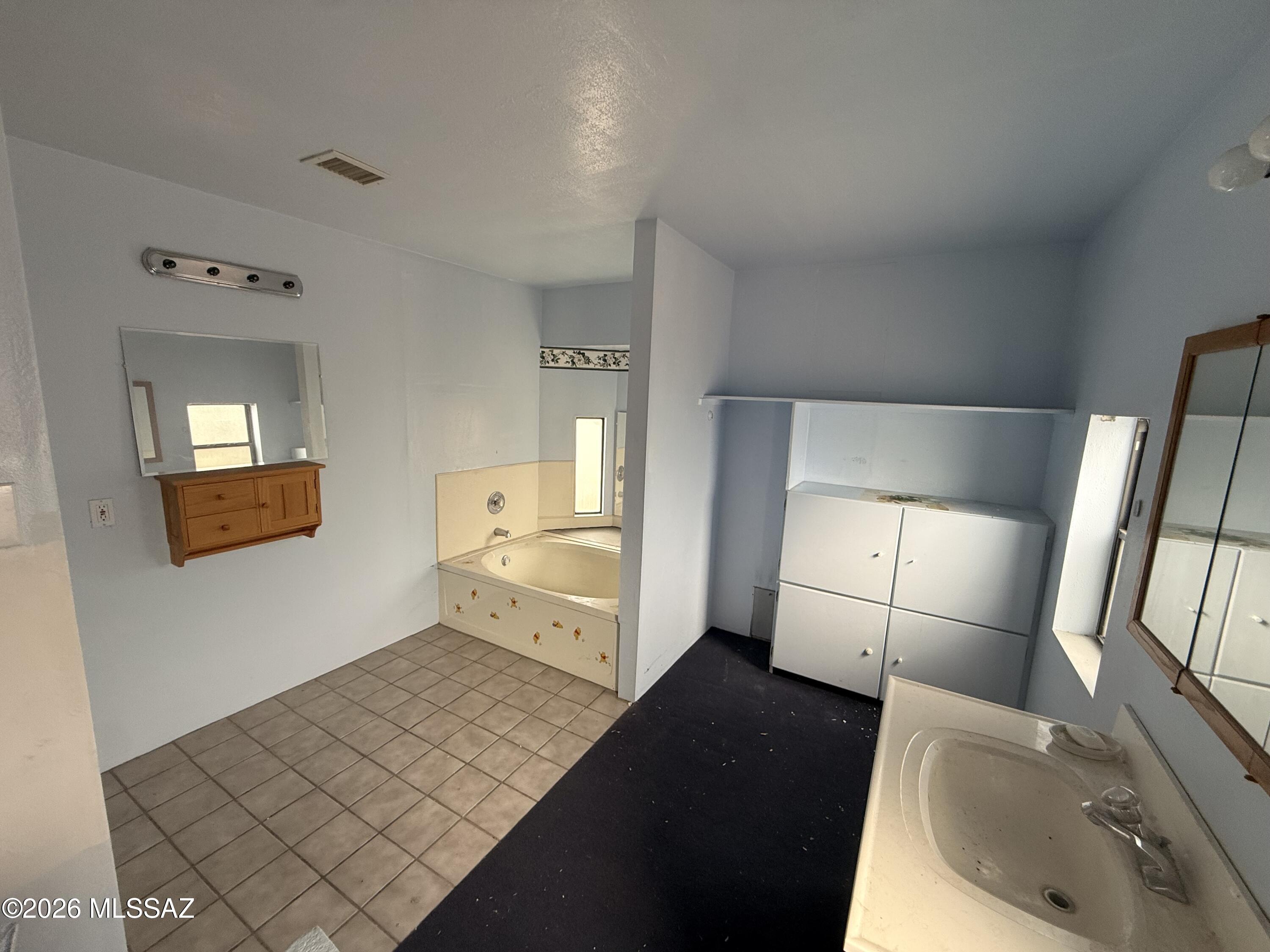 Country Club Park - Residential