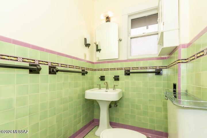 N/A - Residential Lease