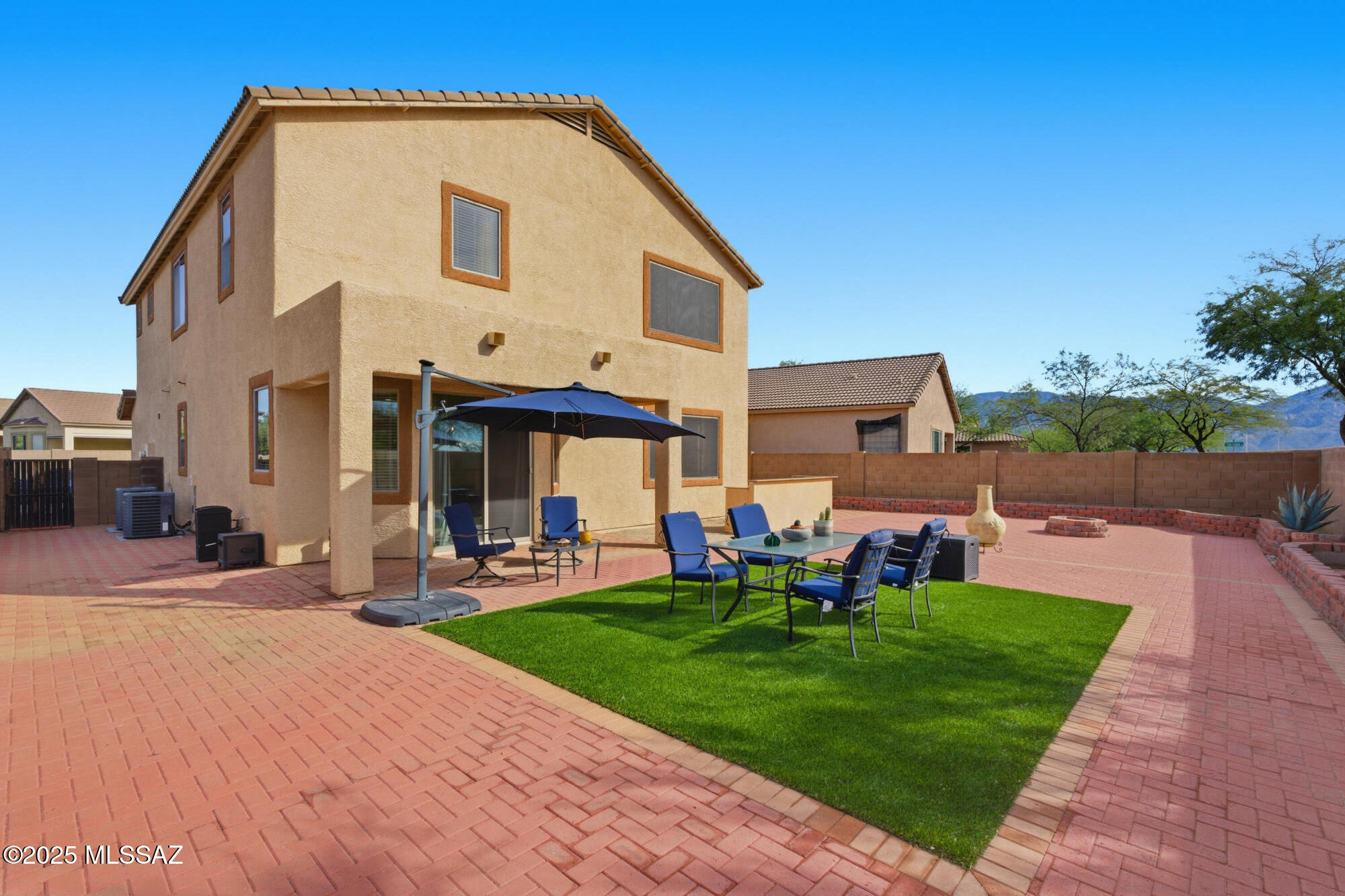 Rancho Vistoso NGHB 10 PCLS S,U & V - Residential