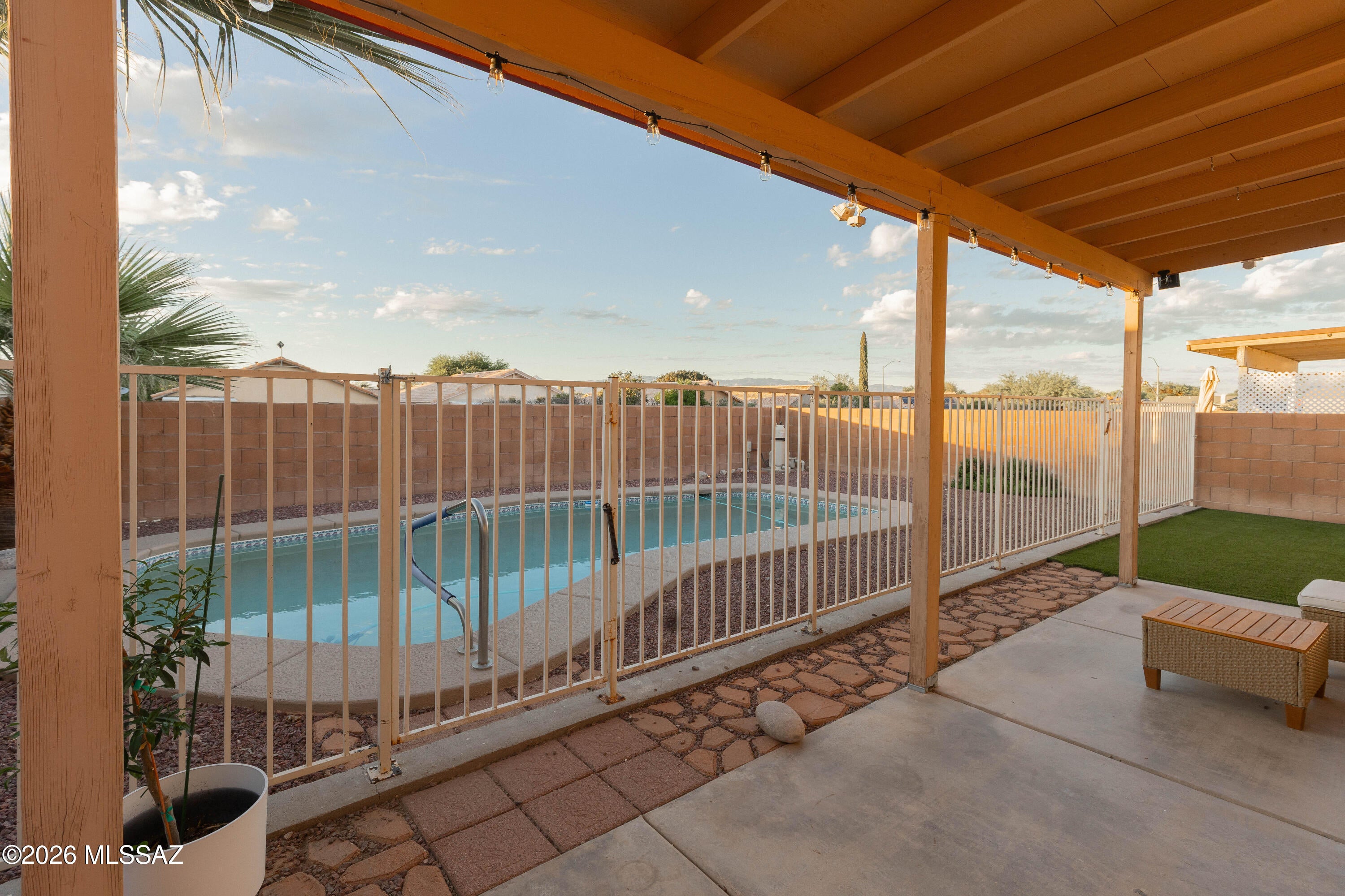 Elliott Homes At Rita Ranch (1-521) - Residential