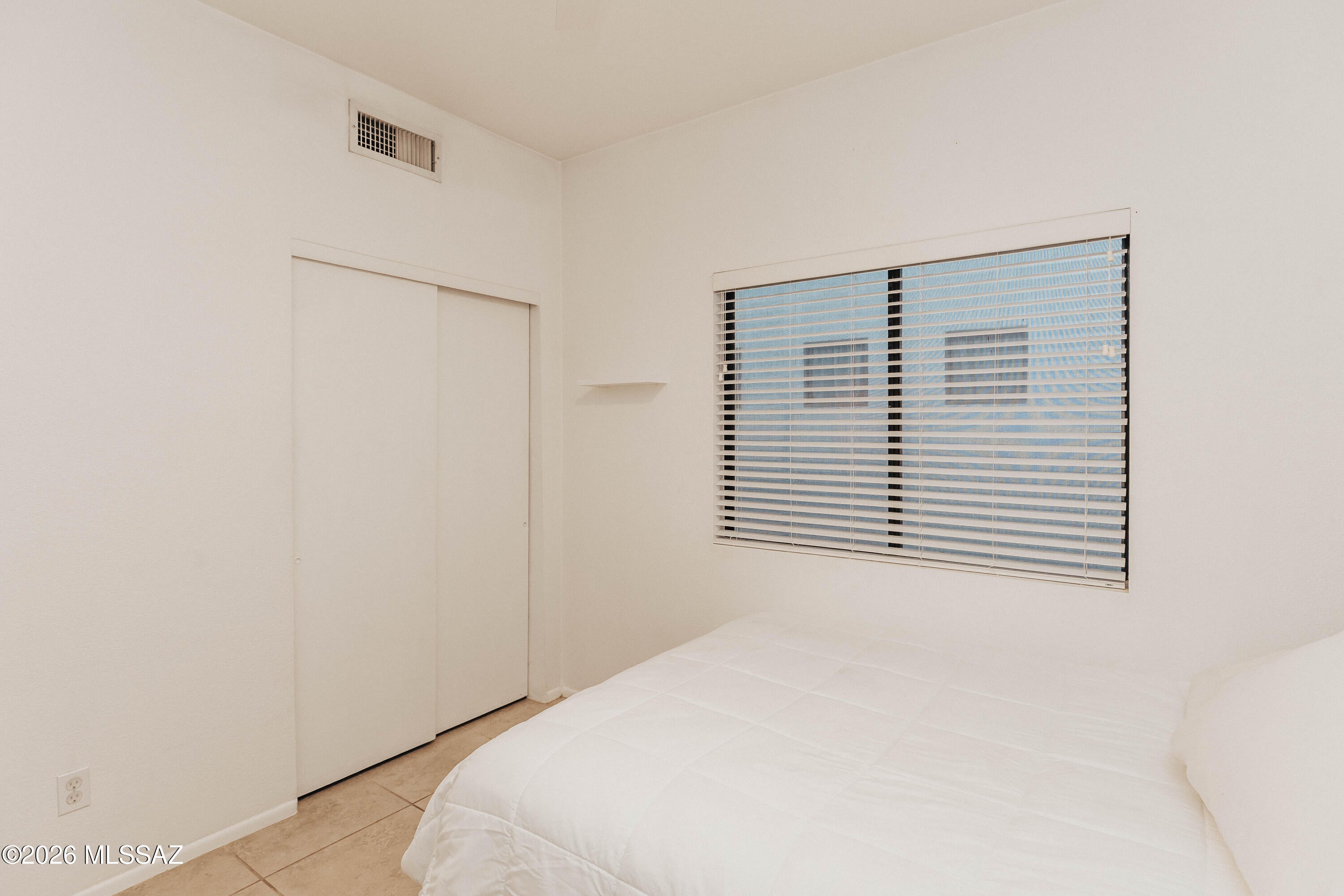 Elliott Homes At Rita Ranch (1-521) - Residential