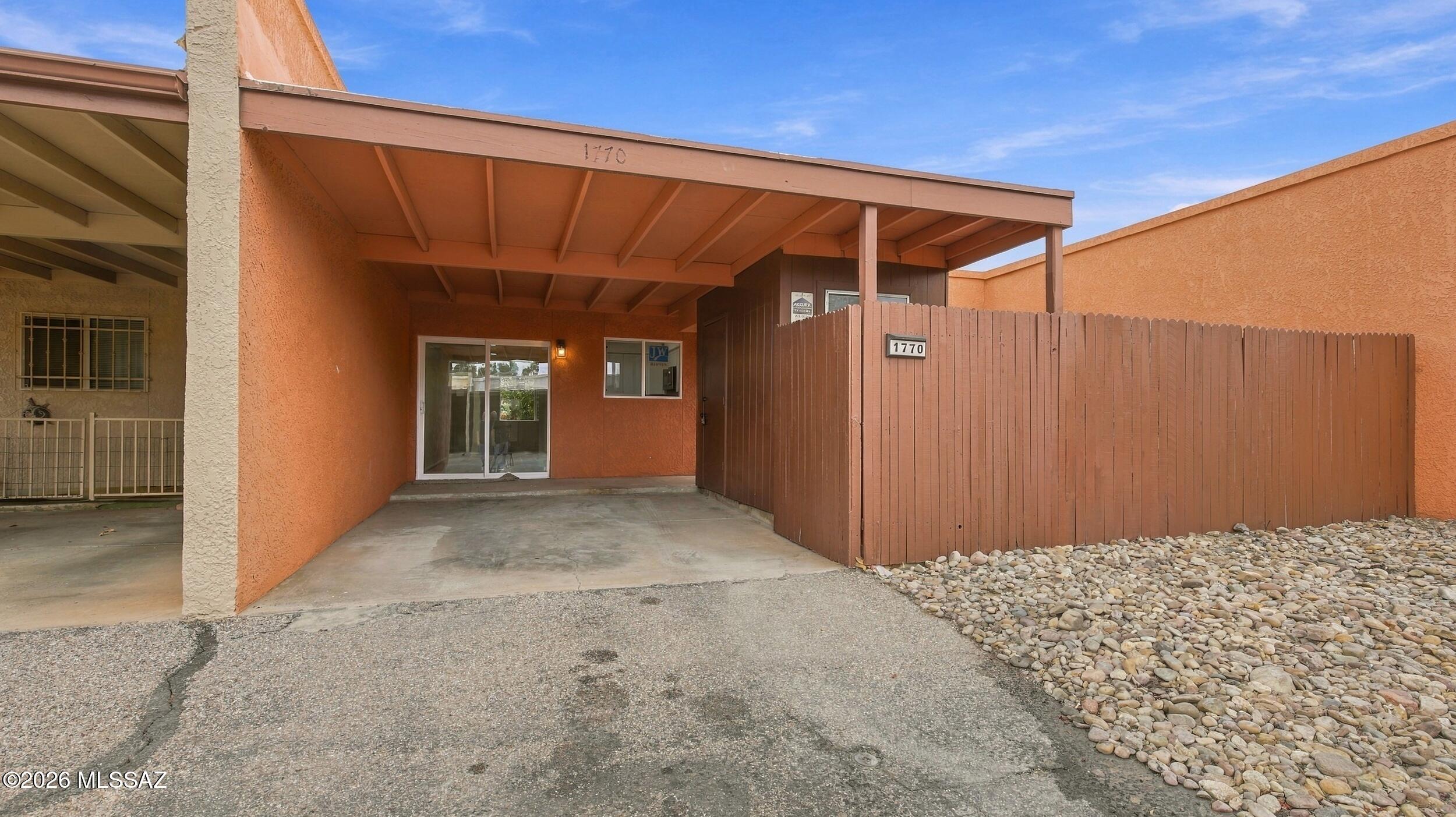 Spanish Meadows Twnhss (1-105) - Residential