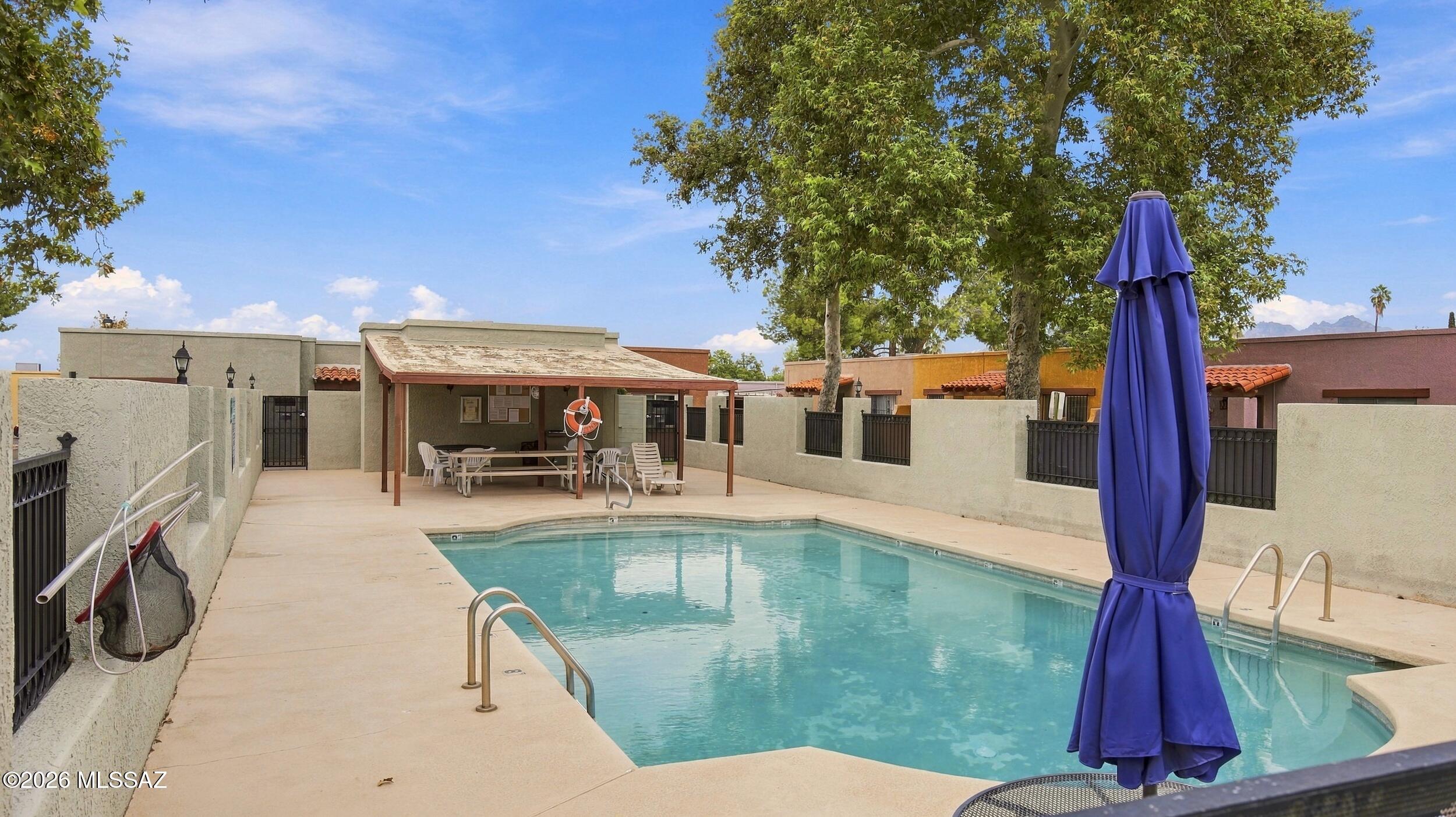 Spanish Meadows Twnhss (1-105) - Residential