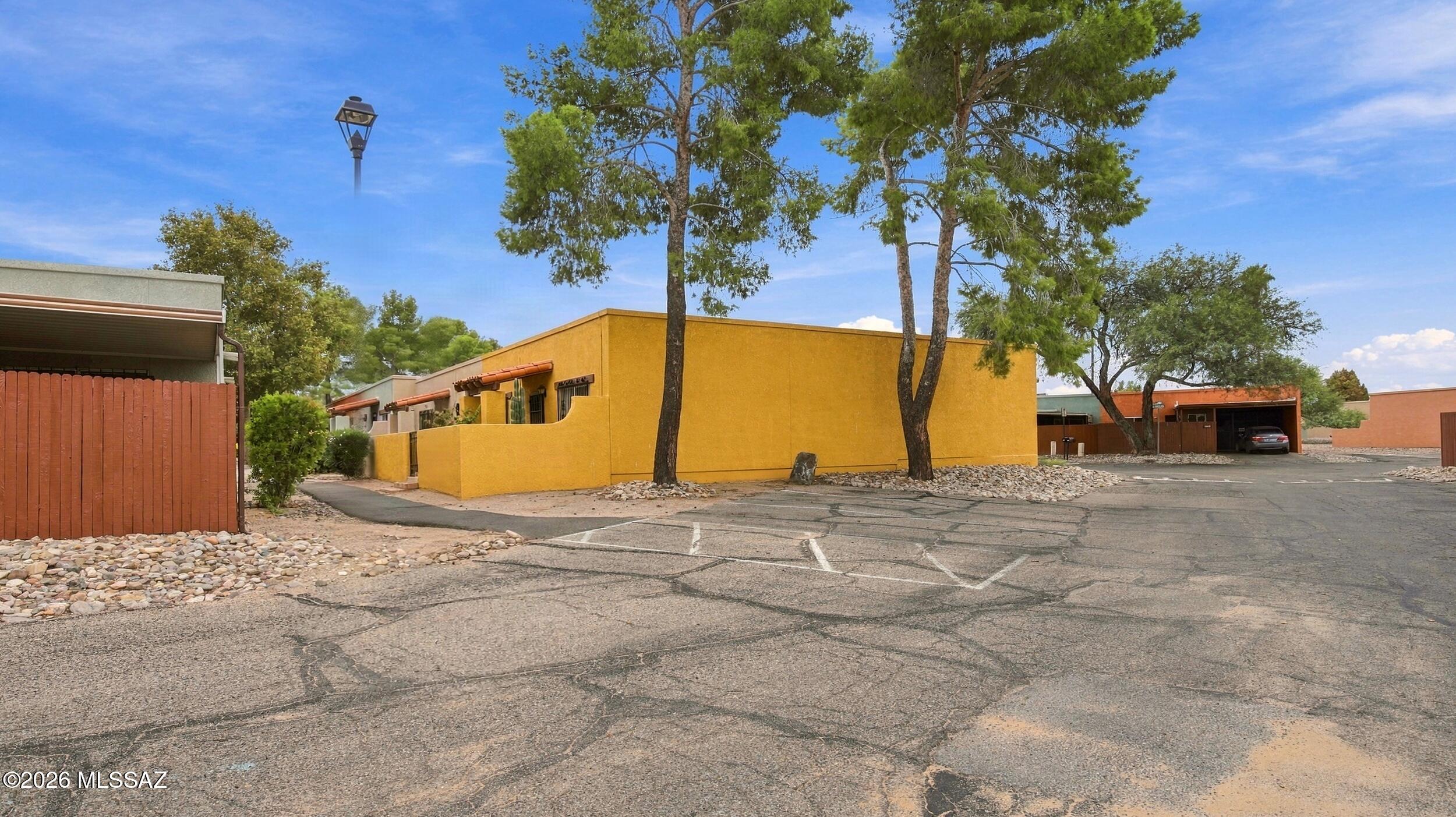 Spanish Meadows Twnhss (1-105) - Residential