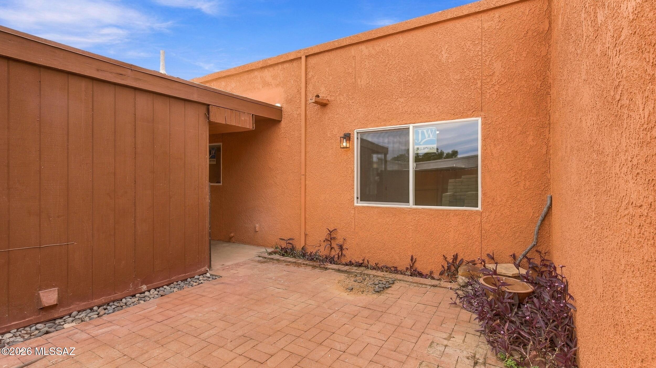 Spanish Meadows Twnhss (1-105) - Residential