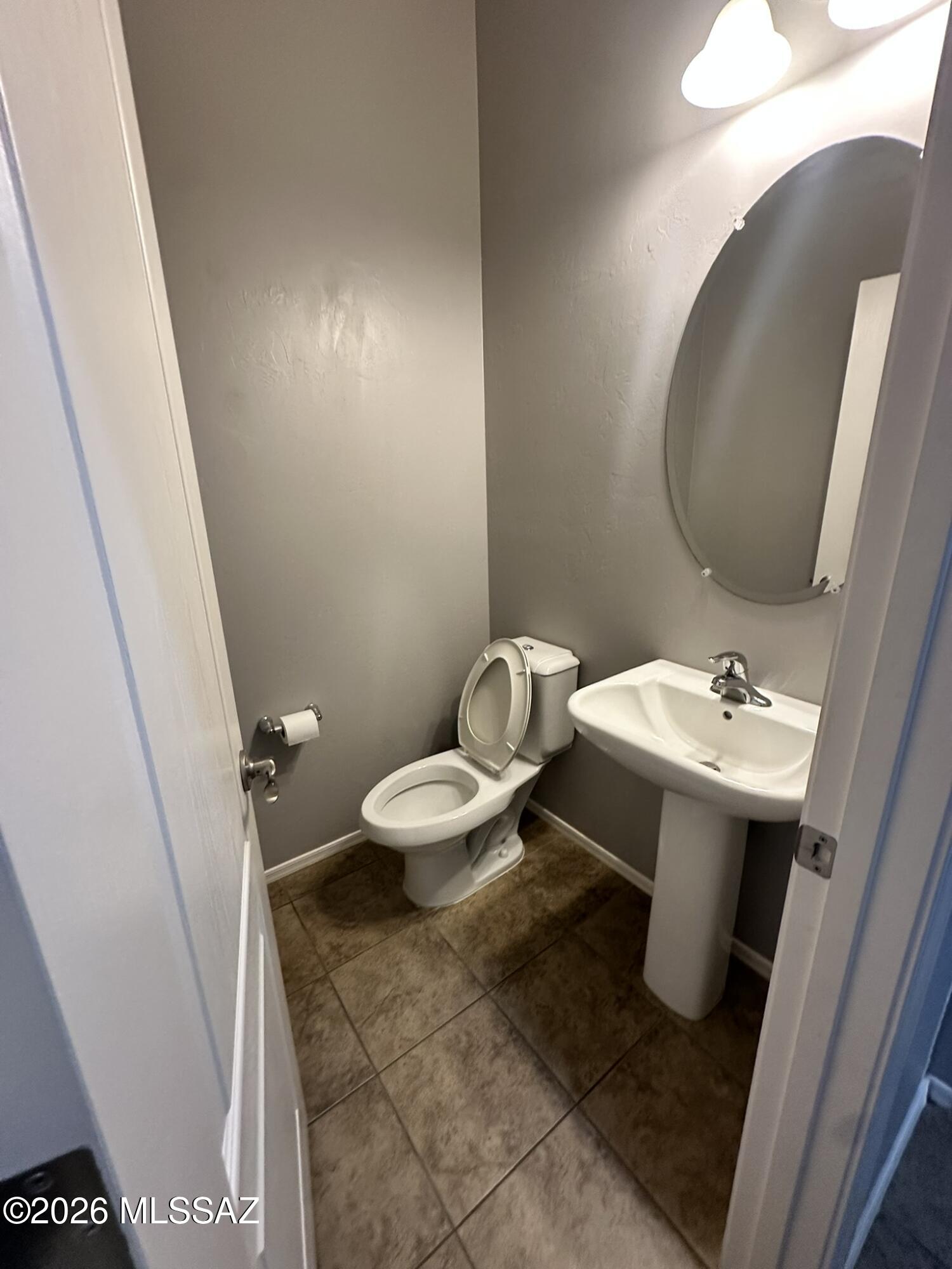 Silverbell West R-10 SQ20140800103 - Residential