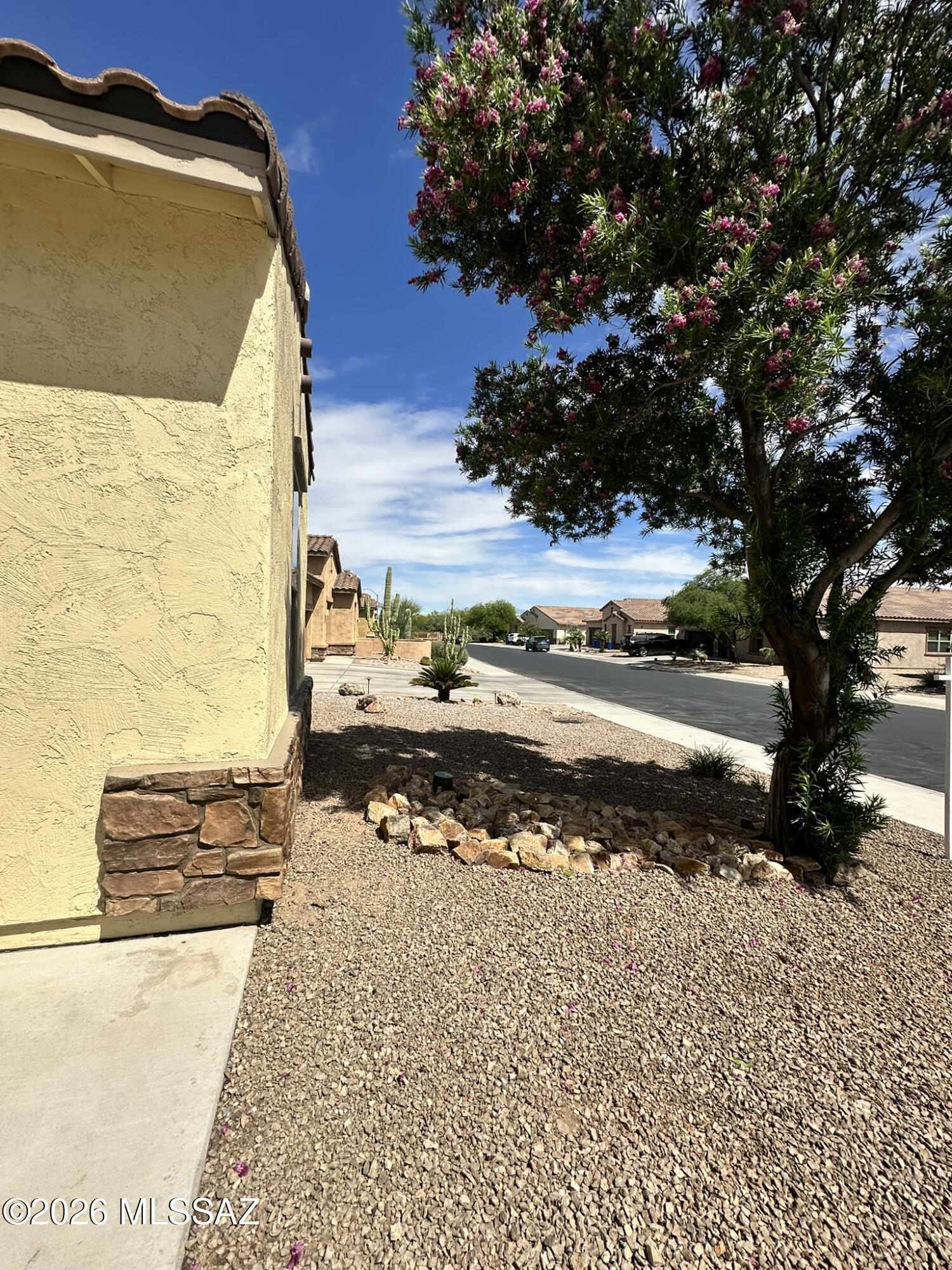 Silverbell West R-10 SQ20140800103 - Residential