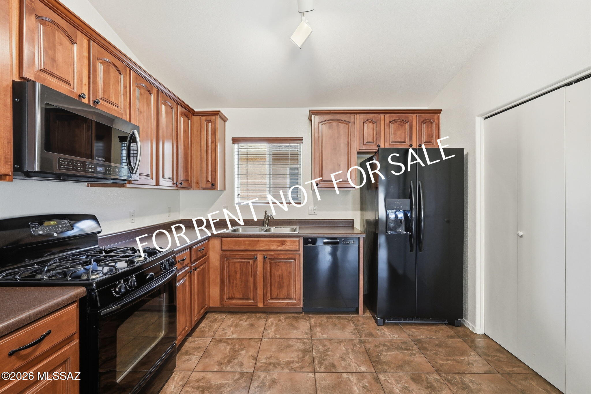 Desert Stone (1-260) - Residential Lease