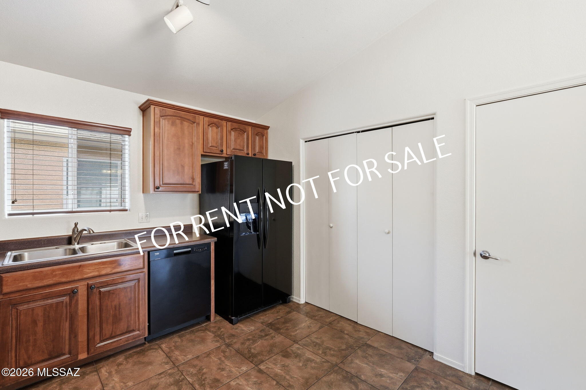 Desert Stone (1-260) - Residential Lease