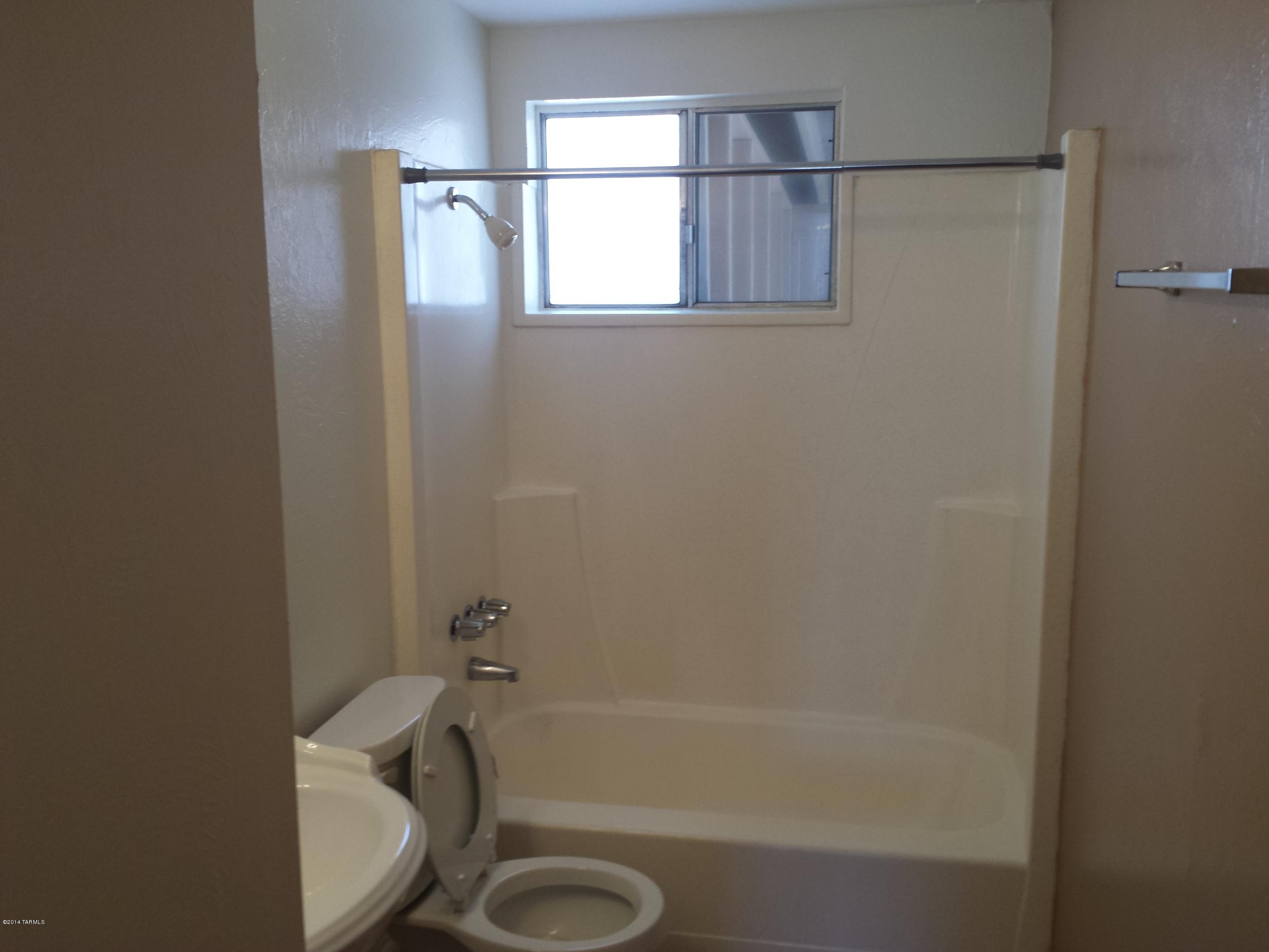 Carson Park (1-65) - Residential Lease