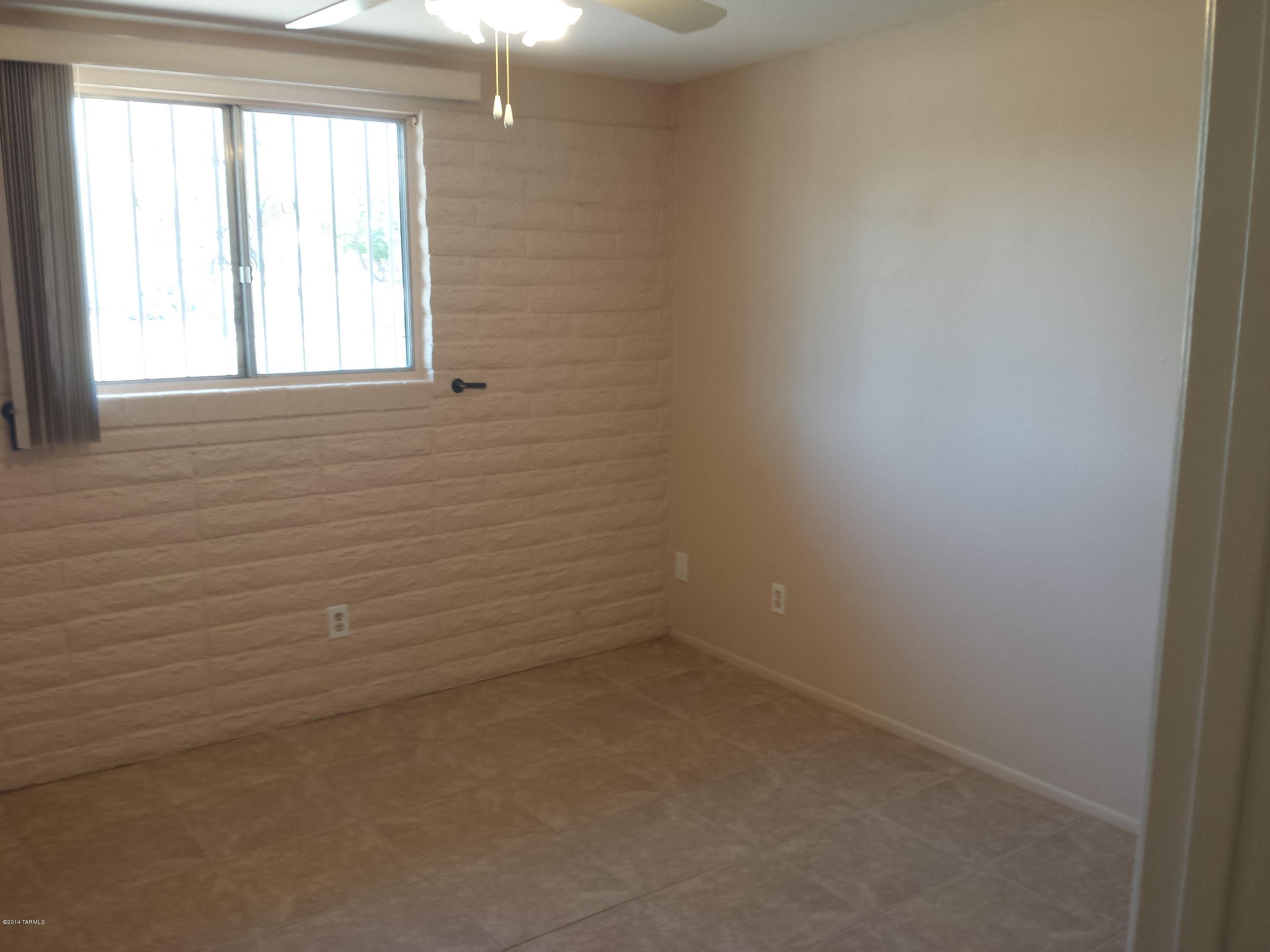 Carson Park (1-65) - Residential Lease