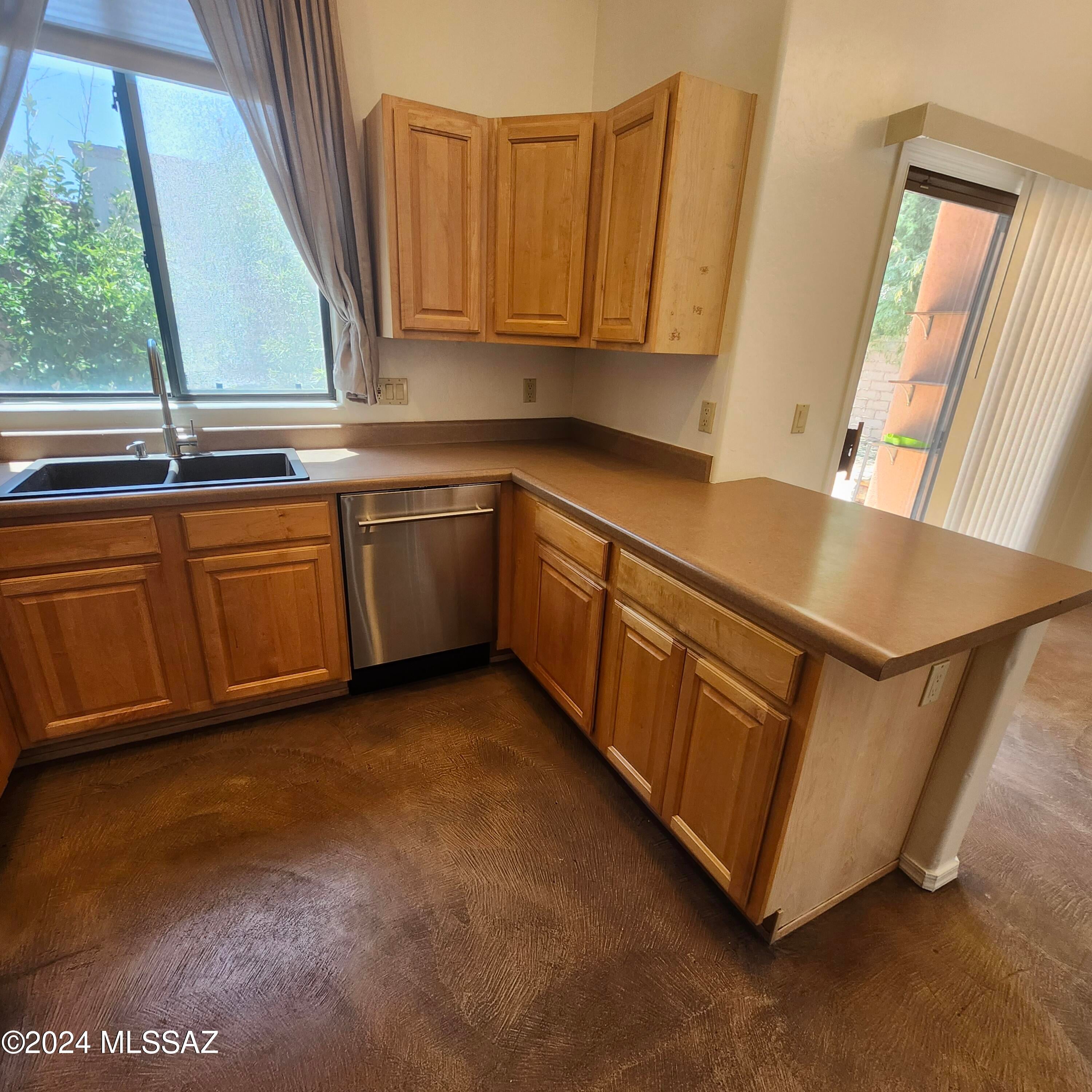 Barrio Centro (1-84) - Residential Lease