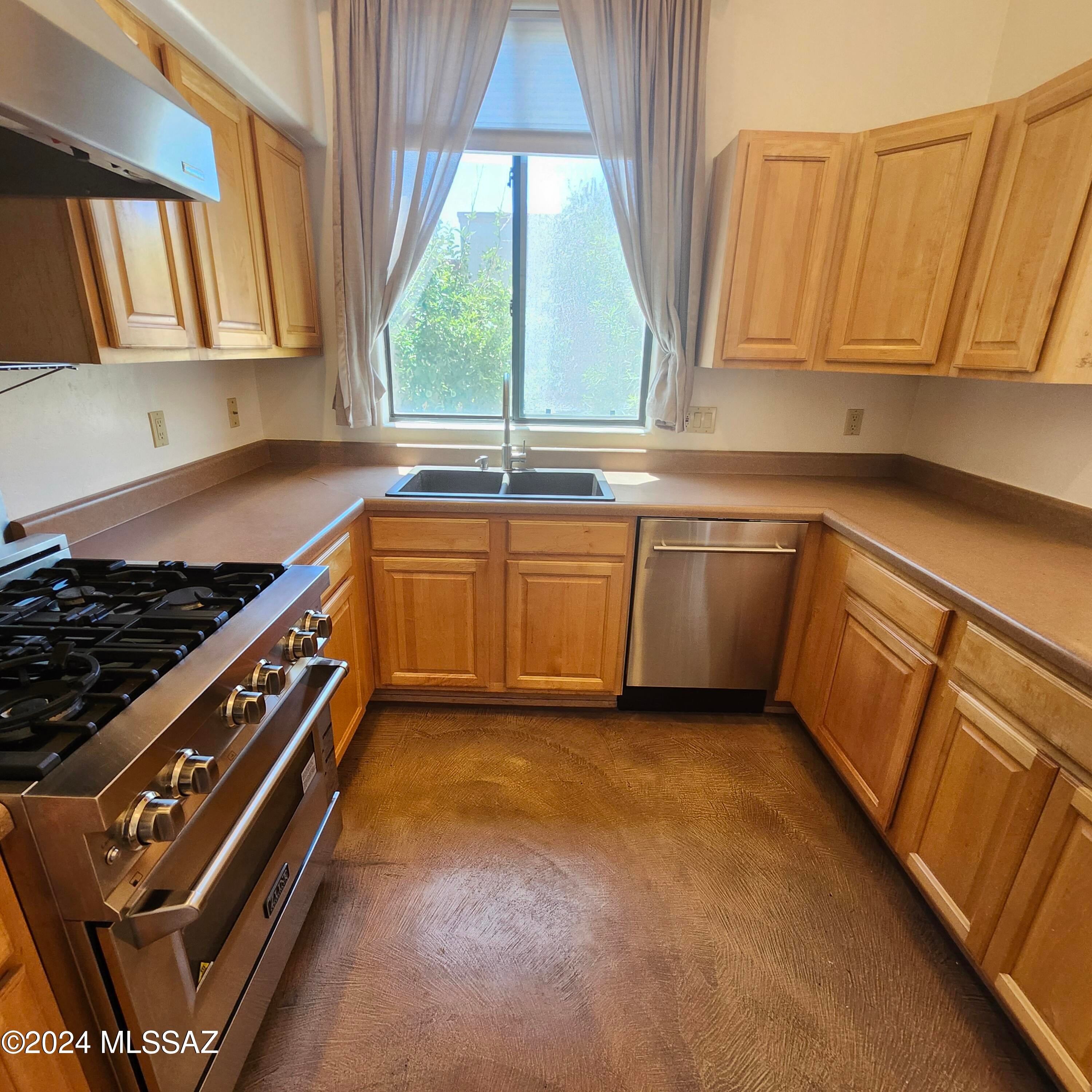 Barrio Centro (1-84) - Residential Lease