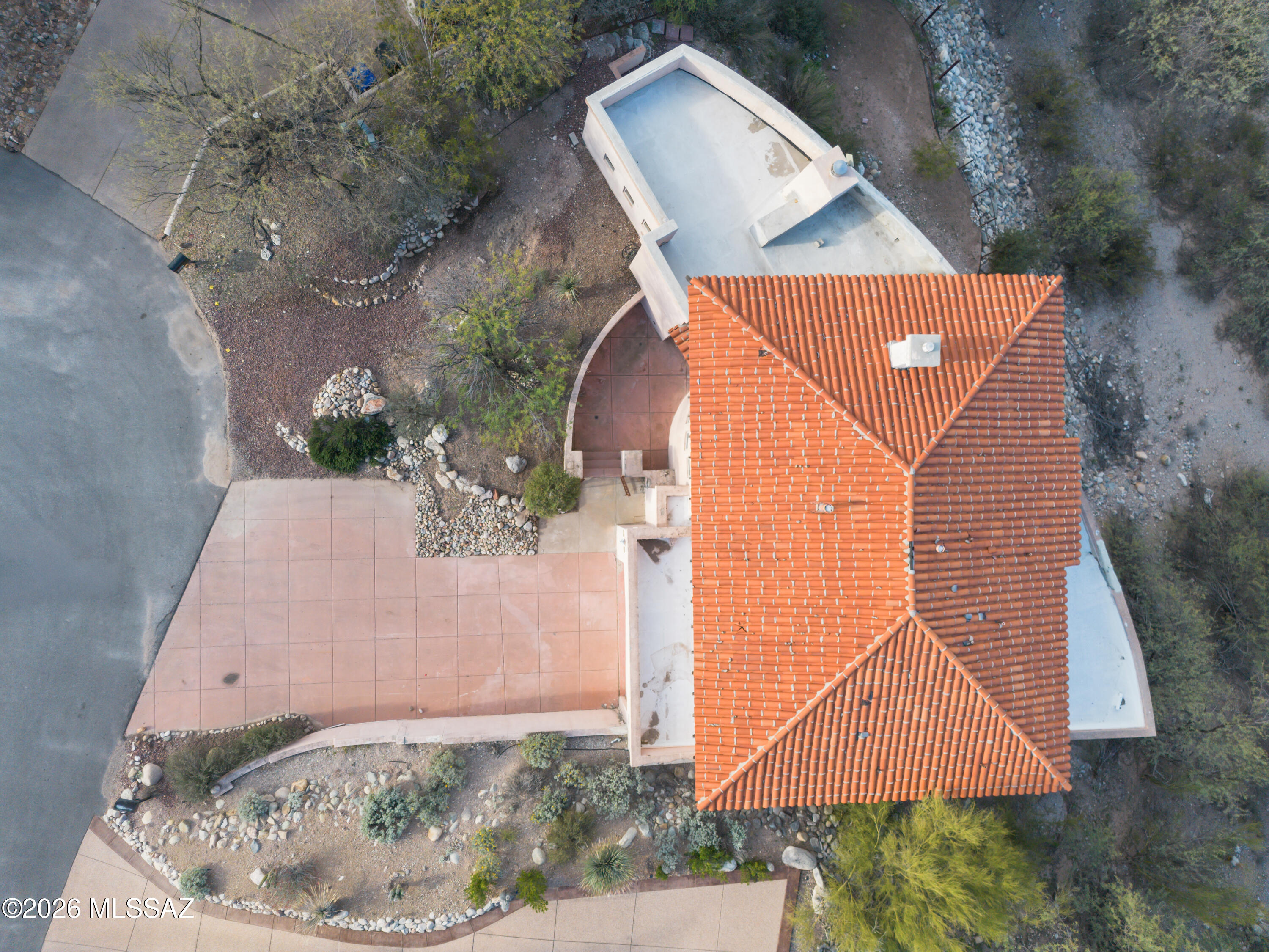 Las Alturas (1-167) - Residential