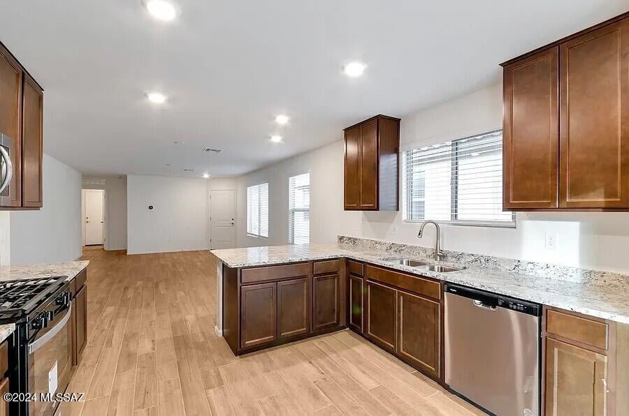 Founders Ridge - Residential Lease