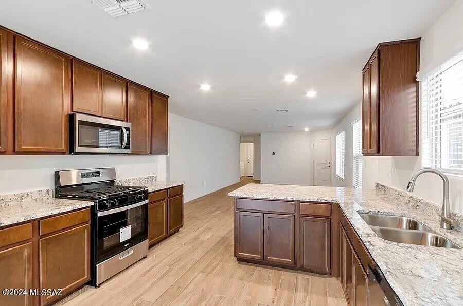 Founders Ridge - Residential Lease