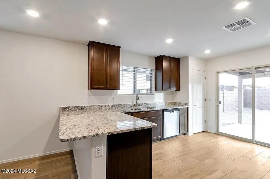 Founders Ridge - Residential Lease