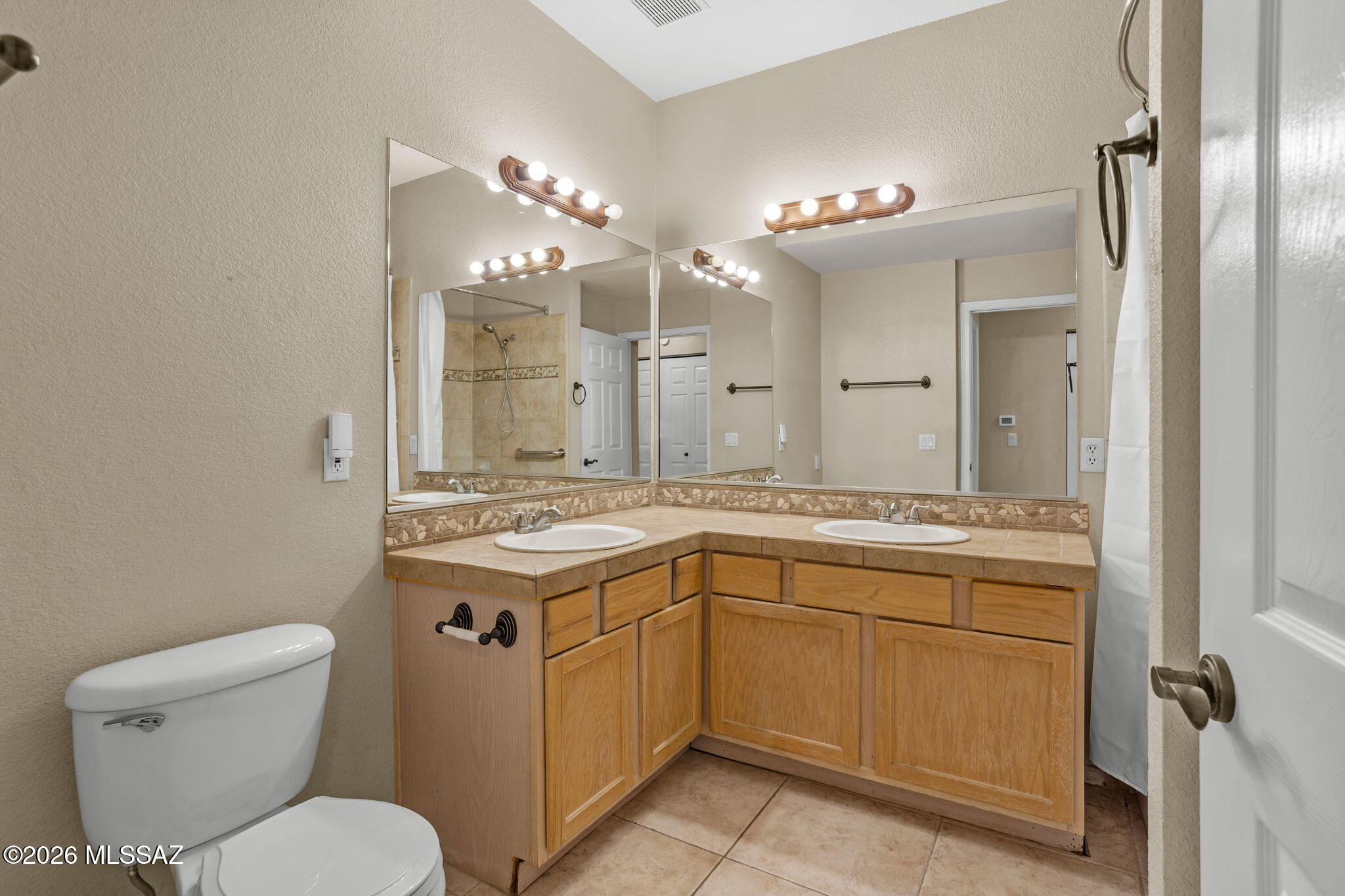 The Boulders at La Reserve Condominiums - Residential