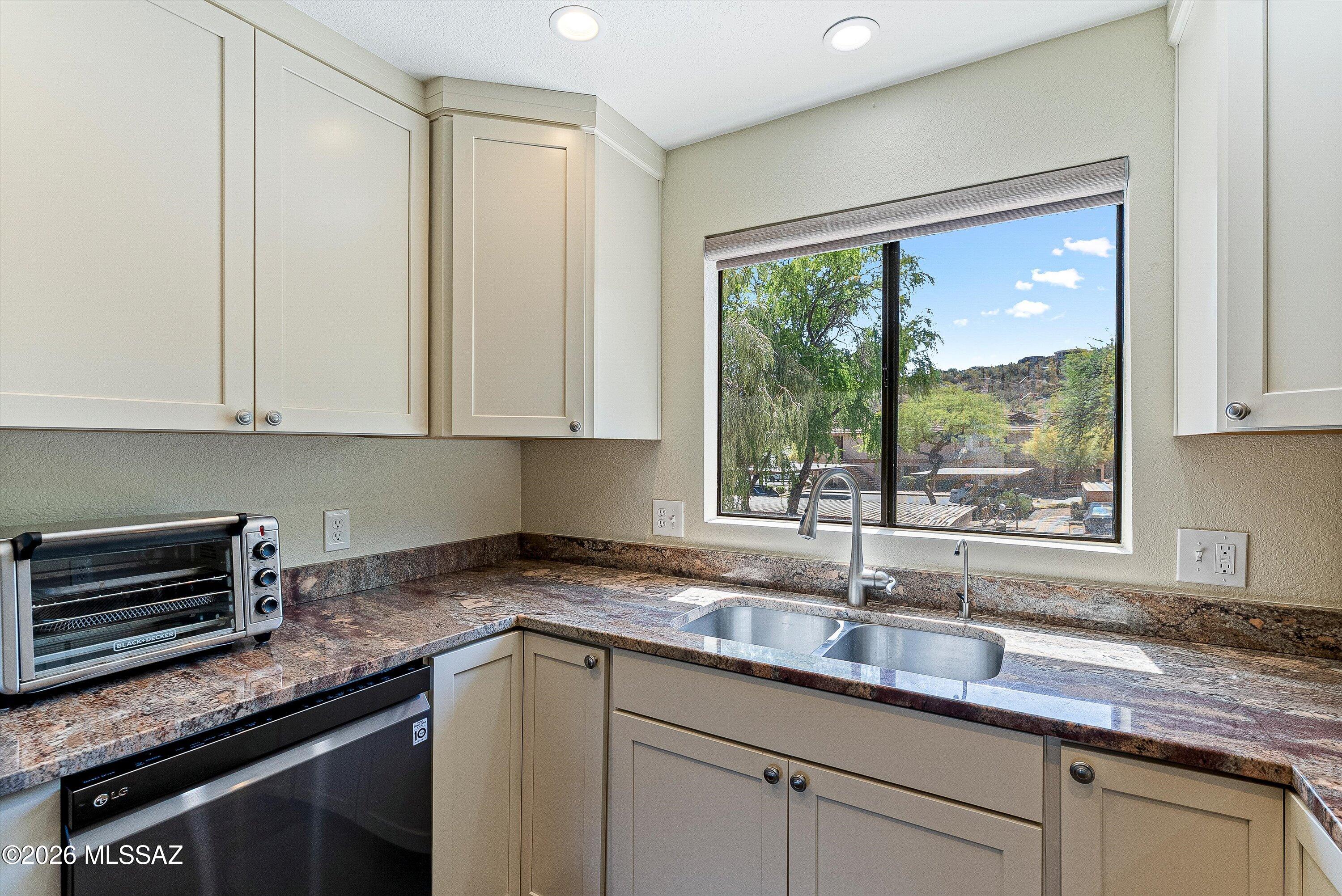 Villas at Sabino Canyon Condominiums - Residential