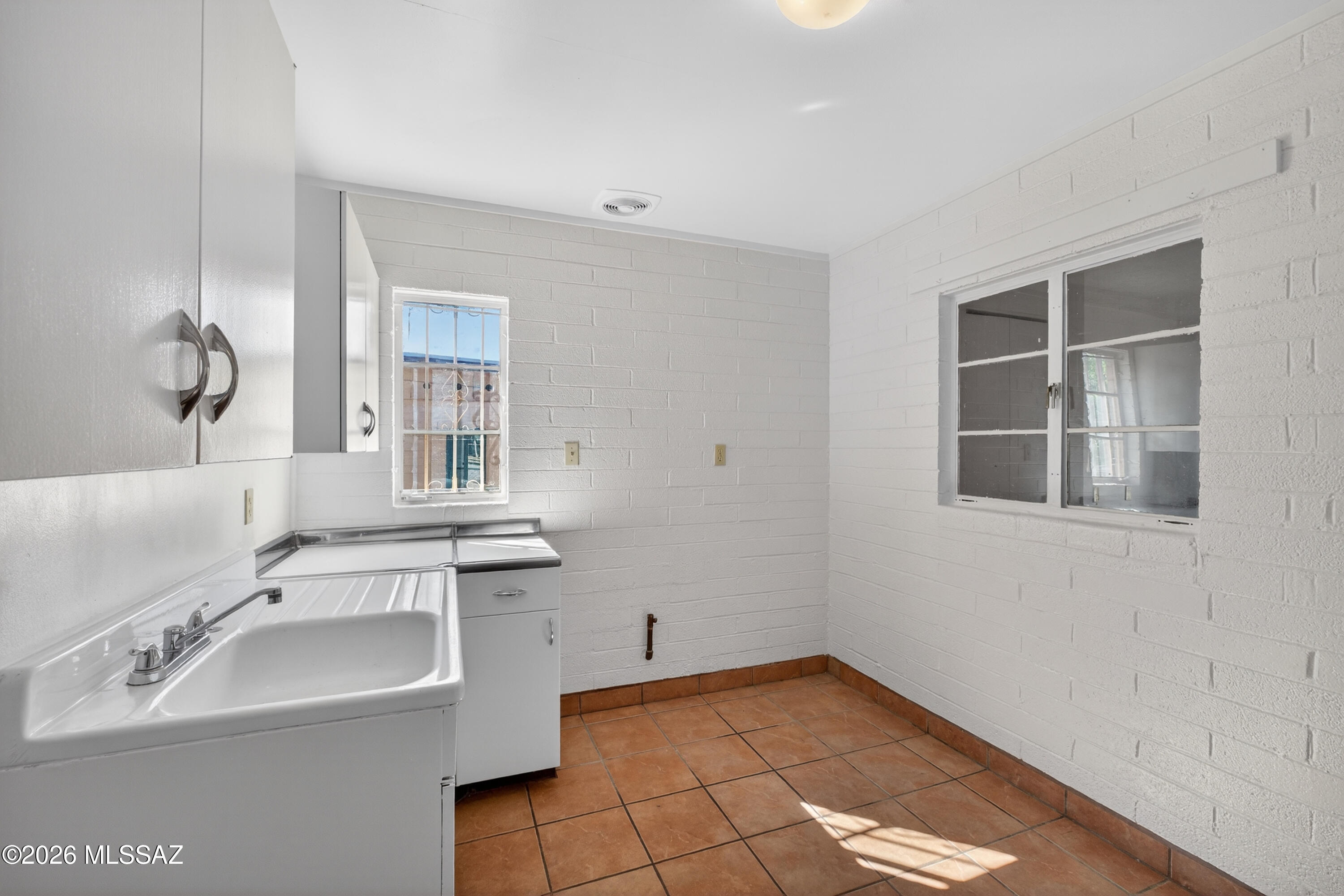 Western Hills Addition NO. 1 - Residential Income