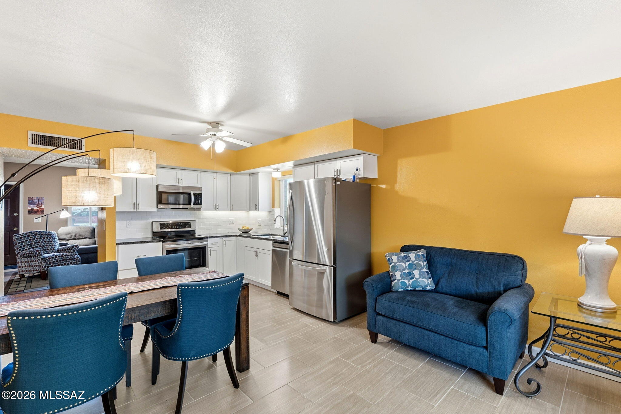Pantano Park Townhouses - Residential