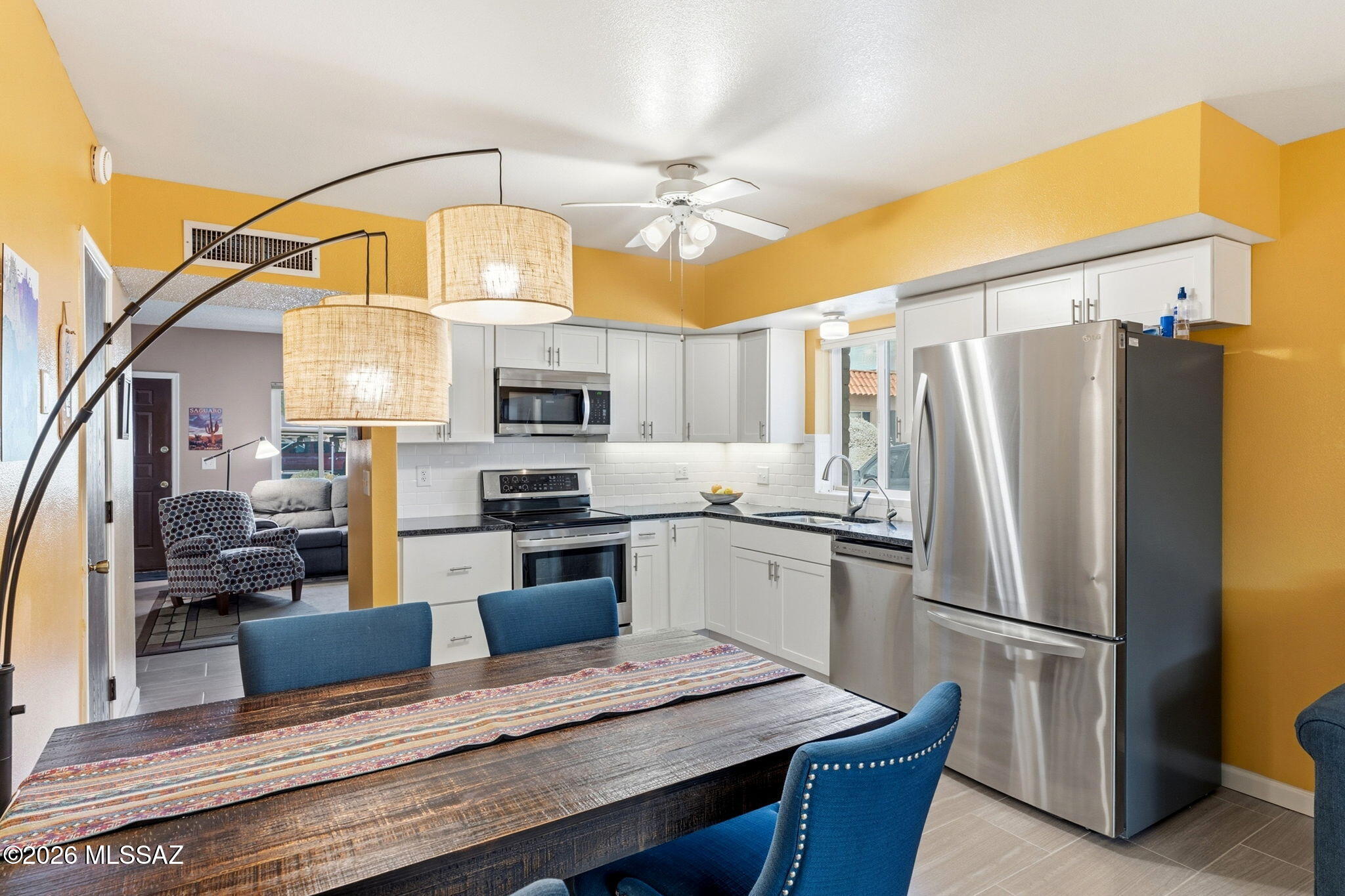 Pantano Park Townhouses - Residential