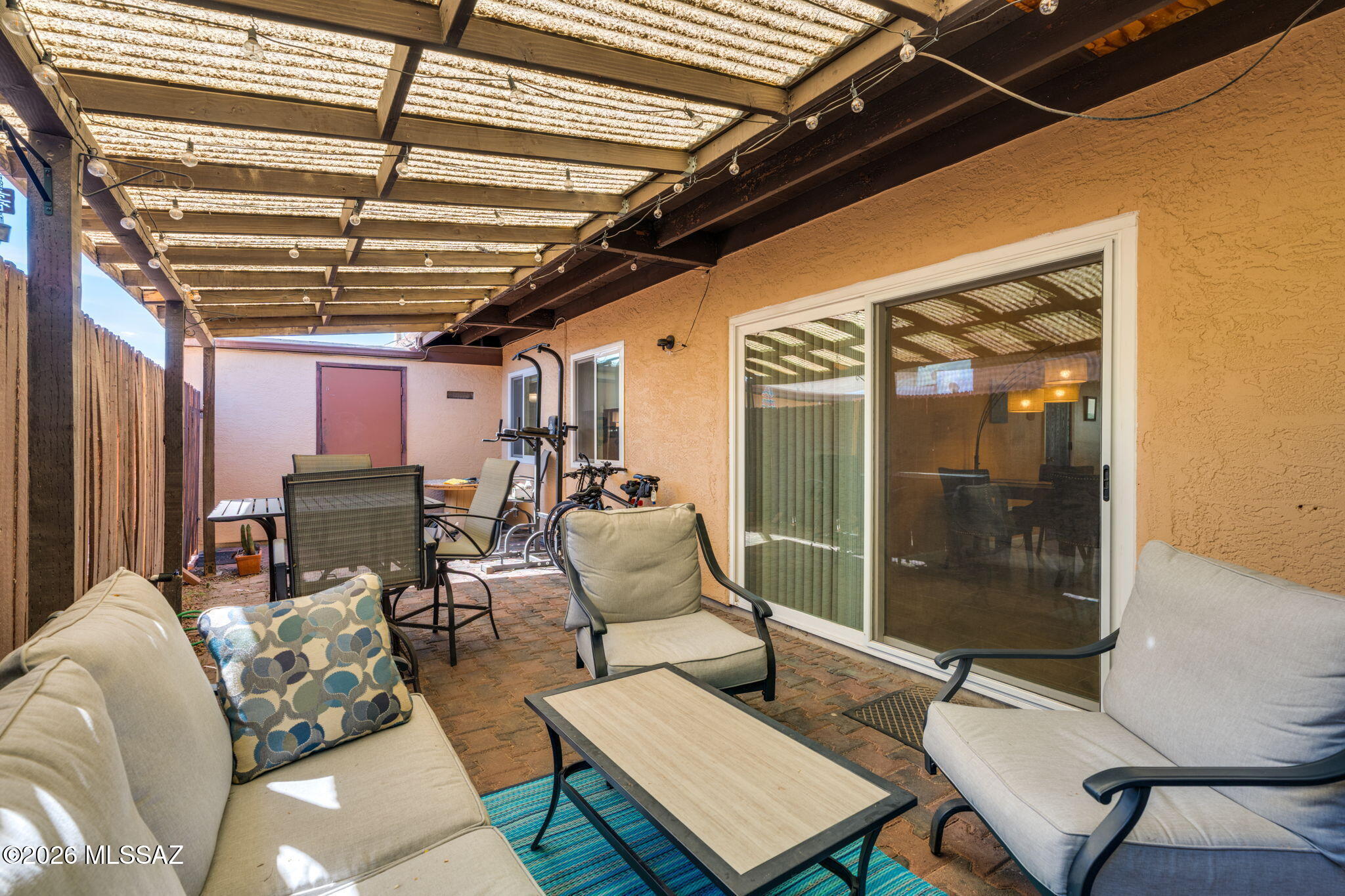 Pantano Park Townhouses - Residential