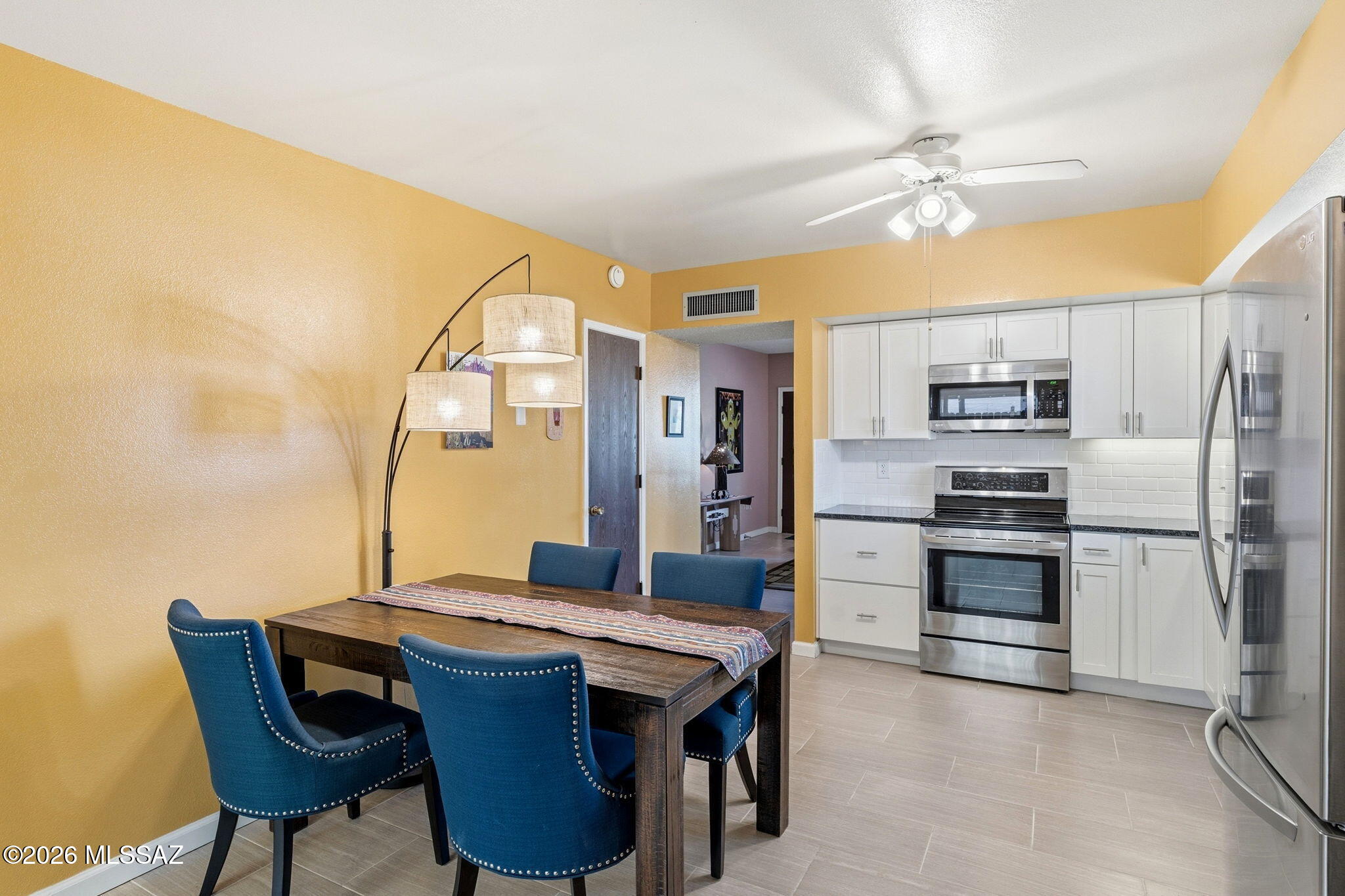 Pantano Park Townhouses - Residential