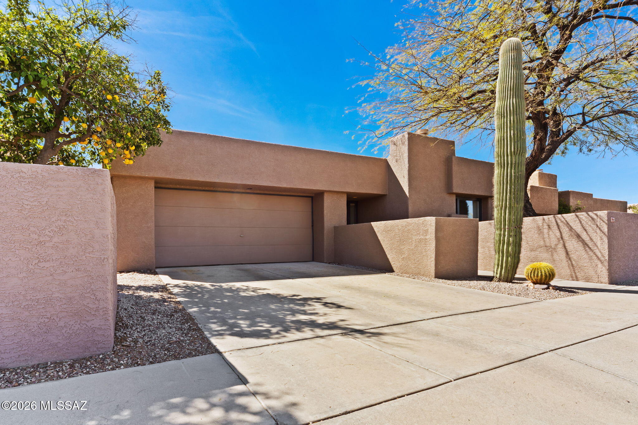Broadway Court (1-29) - Residential
