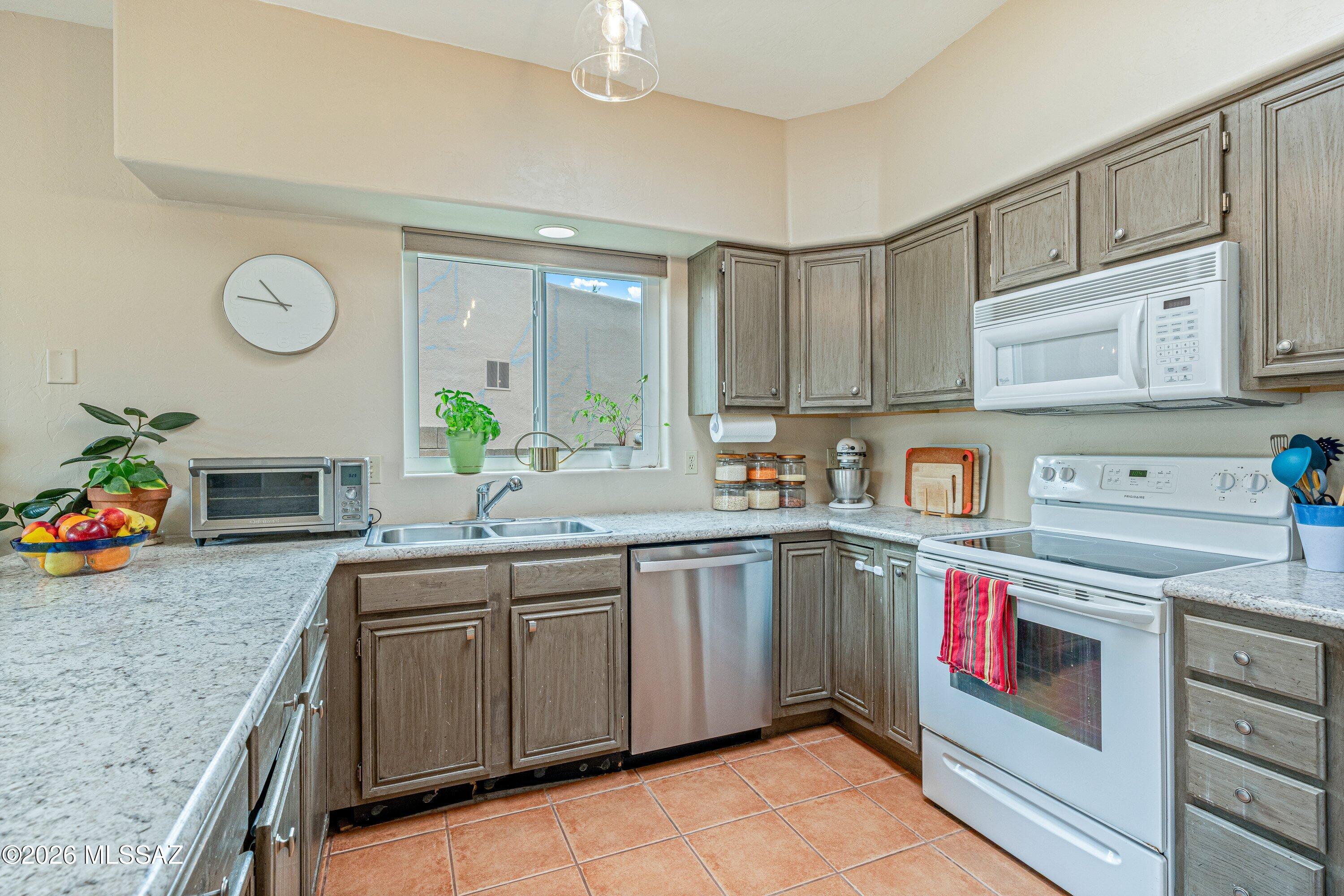 Rancho Arboleda (1-110) - Residential Lease