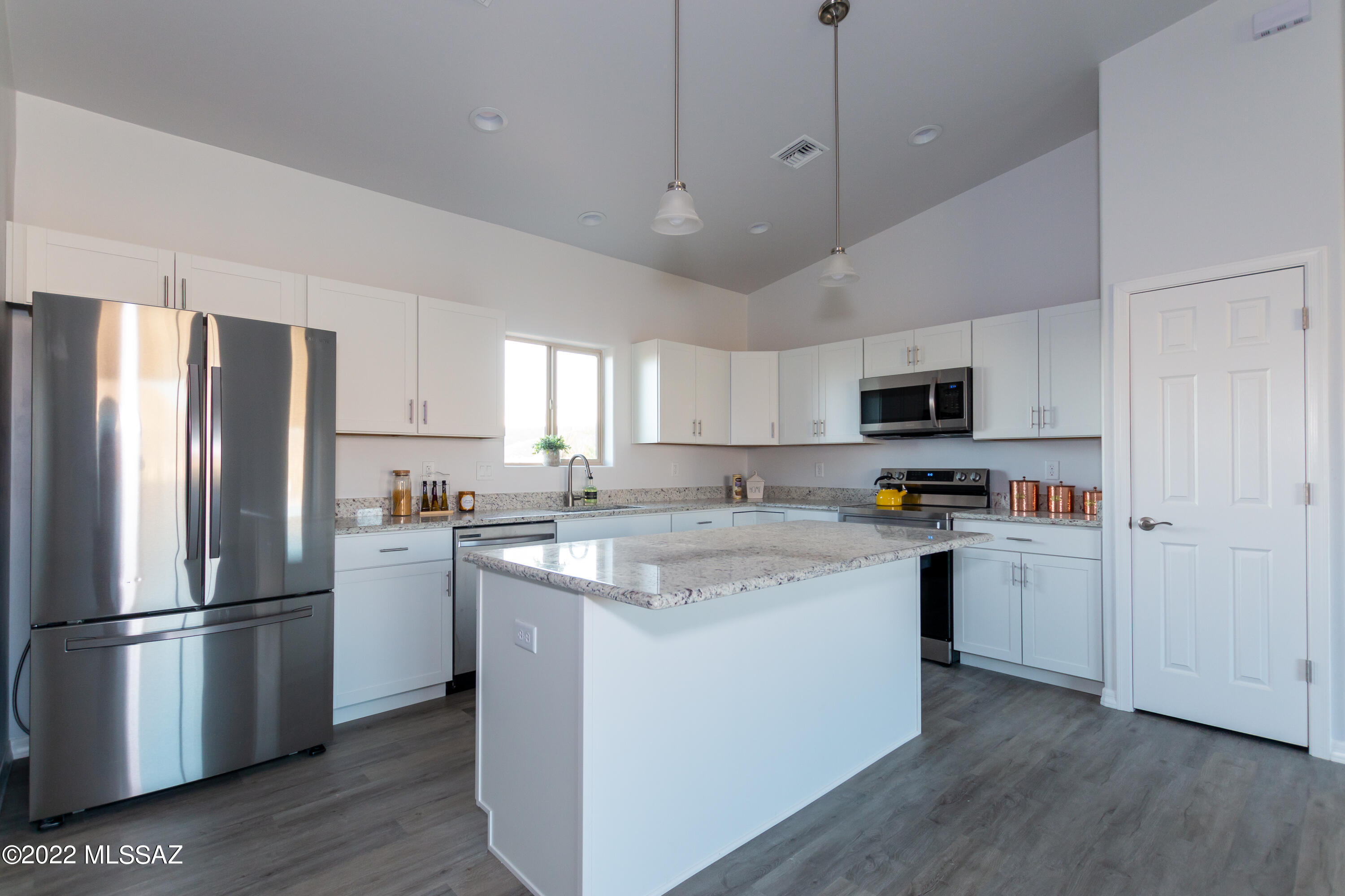 Unsubdivided - Residential Lease