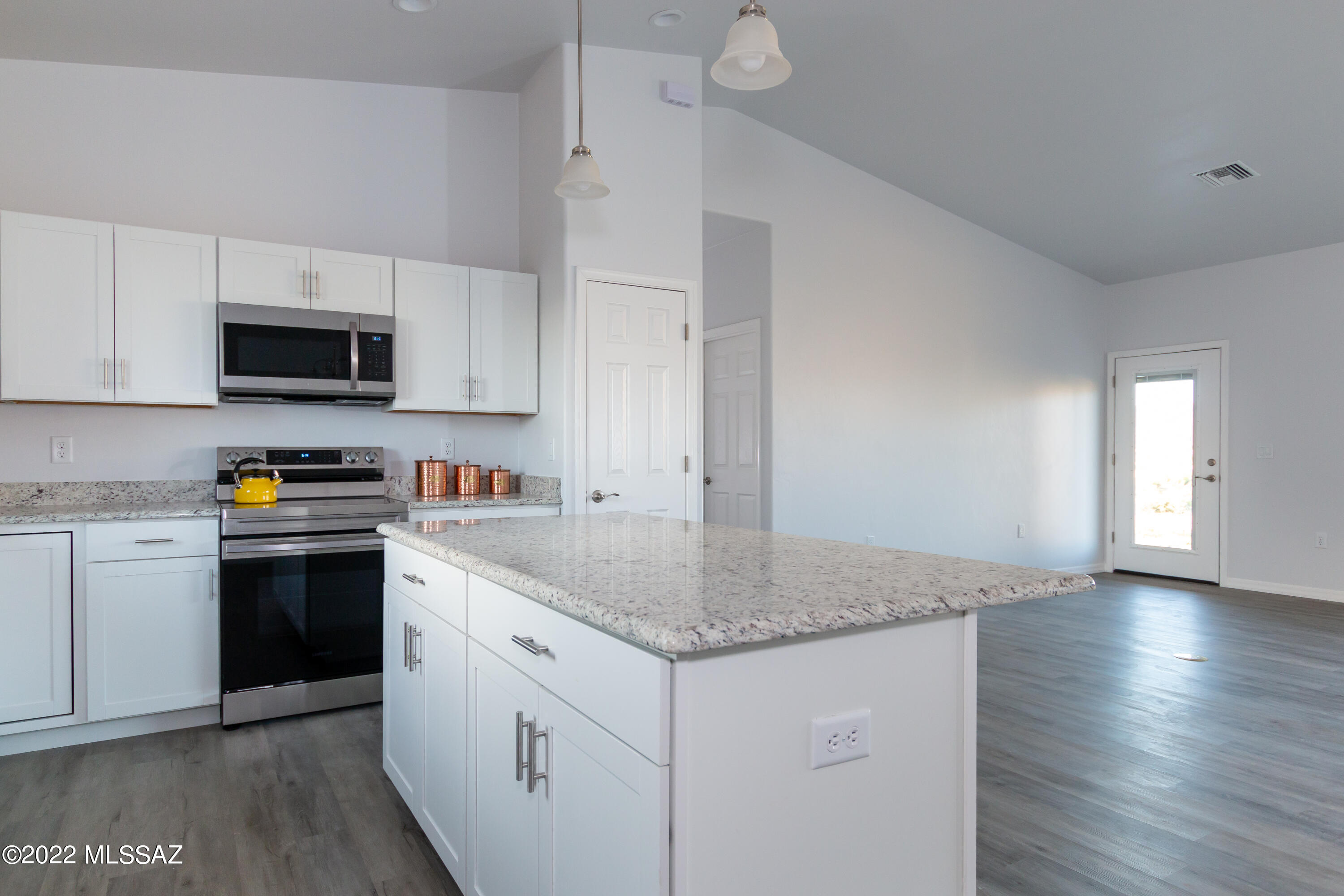 Unsubdivided - Residential Lease